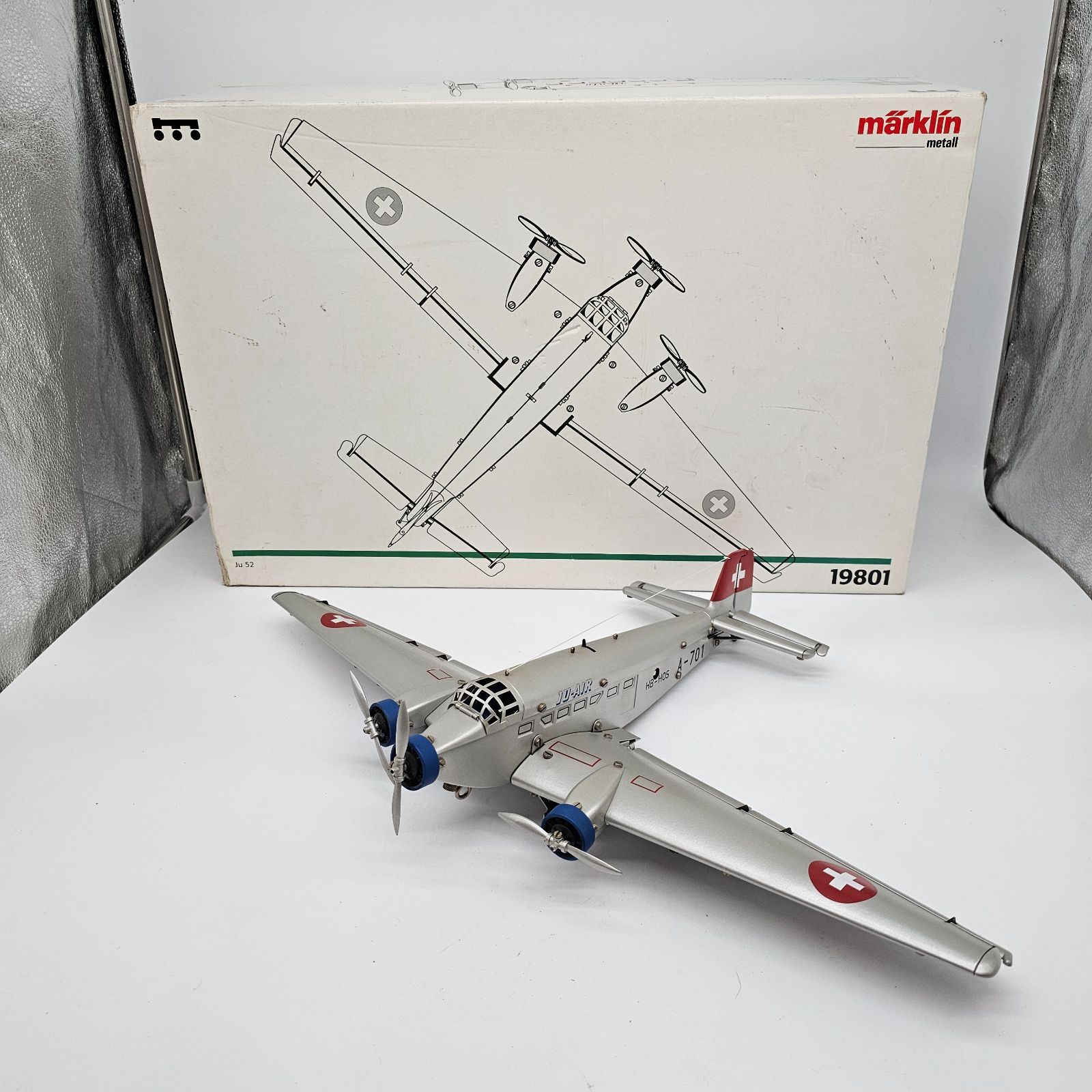 入手困難！メルクリン 19801 メタル製 ユンカース JU 52 航空機 - メルカリ