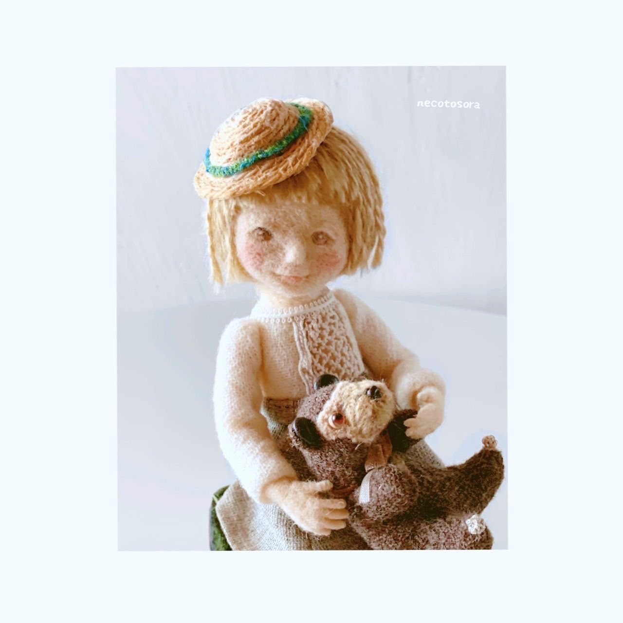 羊毛フェルト人形とくま - メルカリ