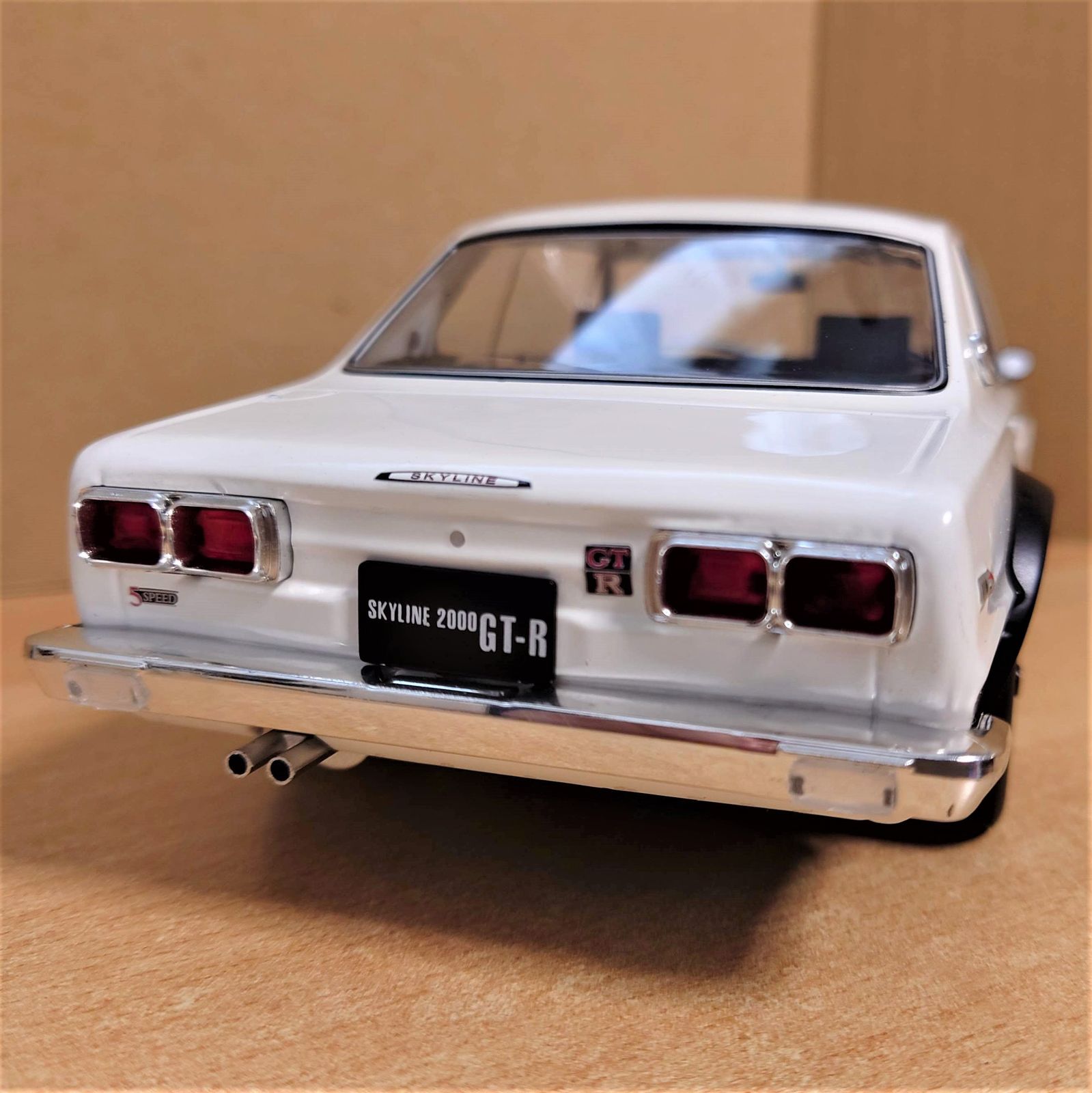 1/18 日産GT-R ハコスカ ホワイト スカイライン2000GT-R - メルカリ