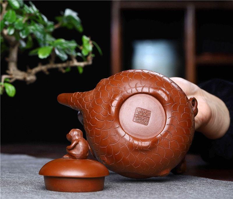 中国古美術・原鉱紅泥・竹鼎紫砂急須・ 底款:朱可心作・花