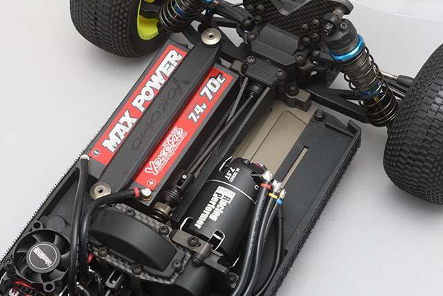LiveRC - Yokomo gives the B-MAX4 III the Factory treatment