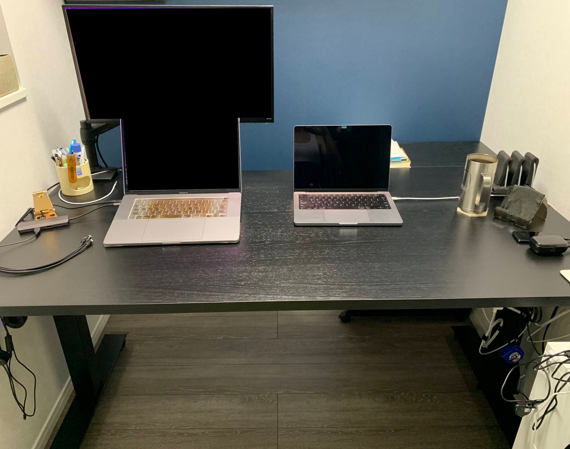 IKEAのIDÅSENの足と昇降操作の部分が好きになれなかったのでFLEXISPOT
