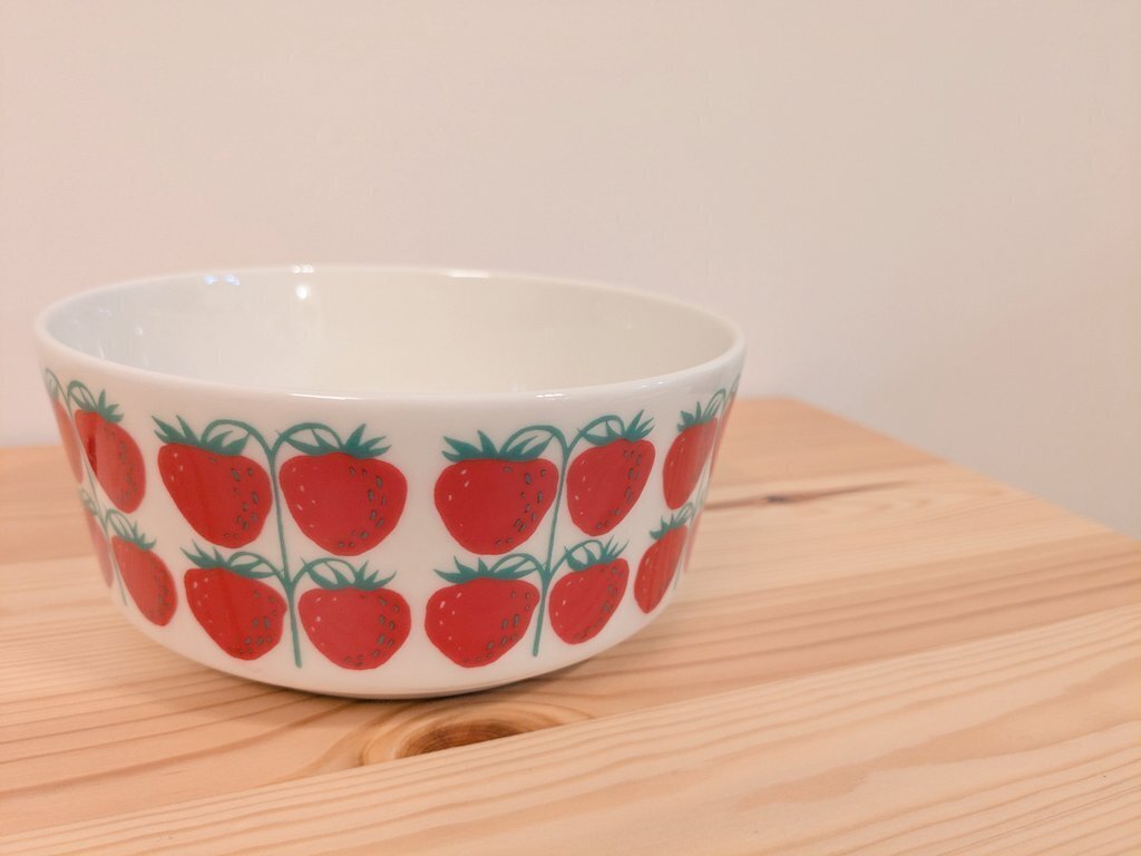 ARABIAのPomonaのお皿が可愛いから見て！｜原田らすく