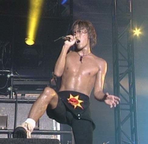 B'z】初心者でもノットバッドコミュニケーション♡ ファッションで辿る
