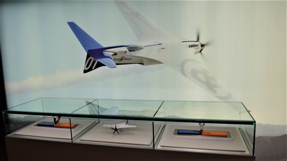 ベル＆ロスからのレーシングバード、航空と時計製造の新たなる