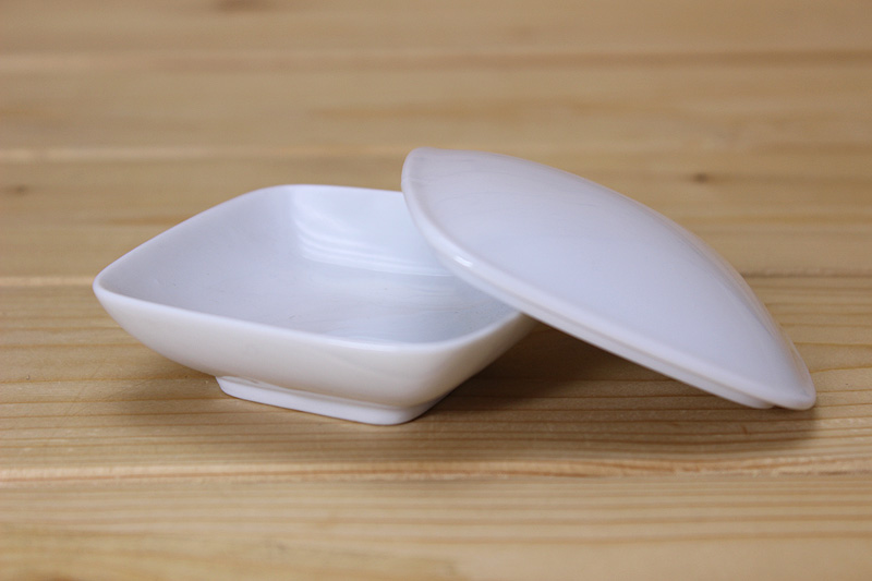 陶磁器上絵付けの白磁屋WEBショップ｜白磁や陶器 陶磁器上絵付け材料を