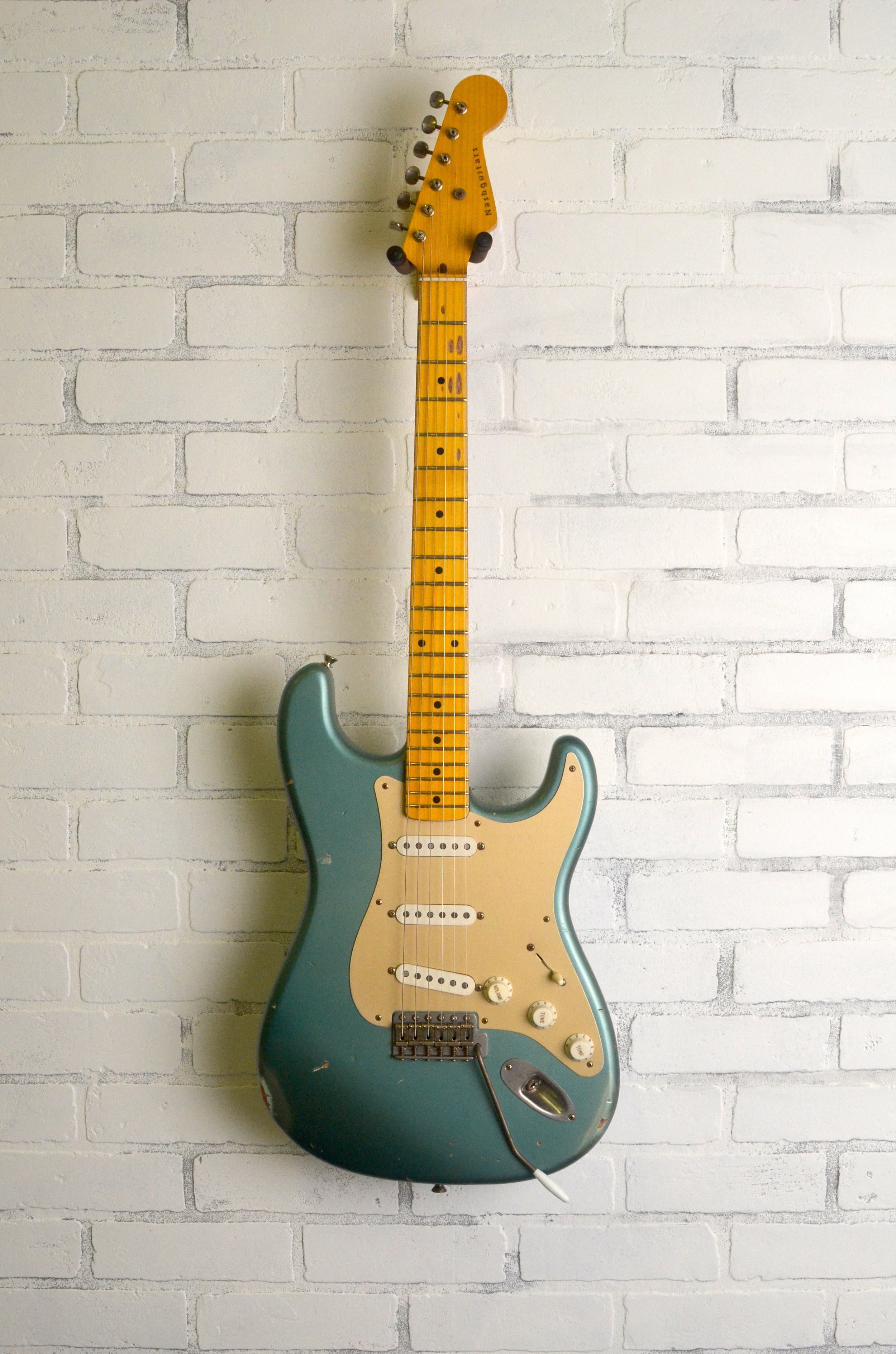 T72DLX | Nashguitars | apollonmusic