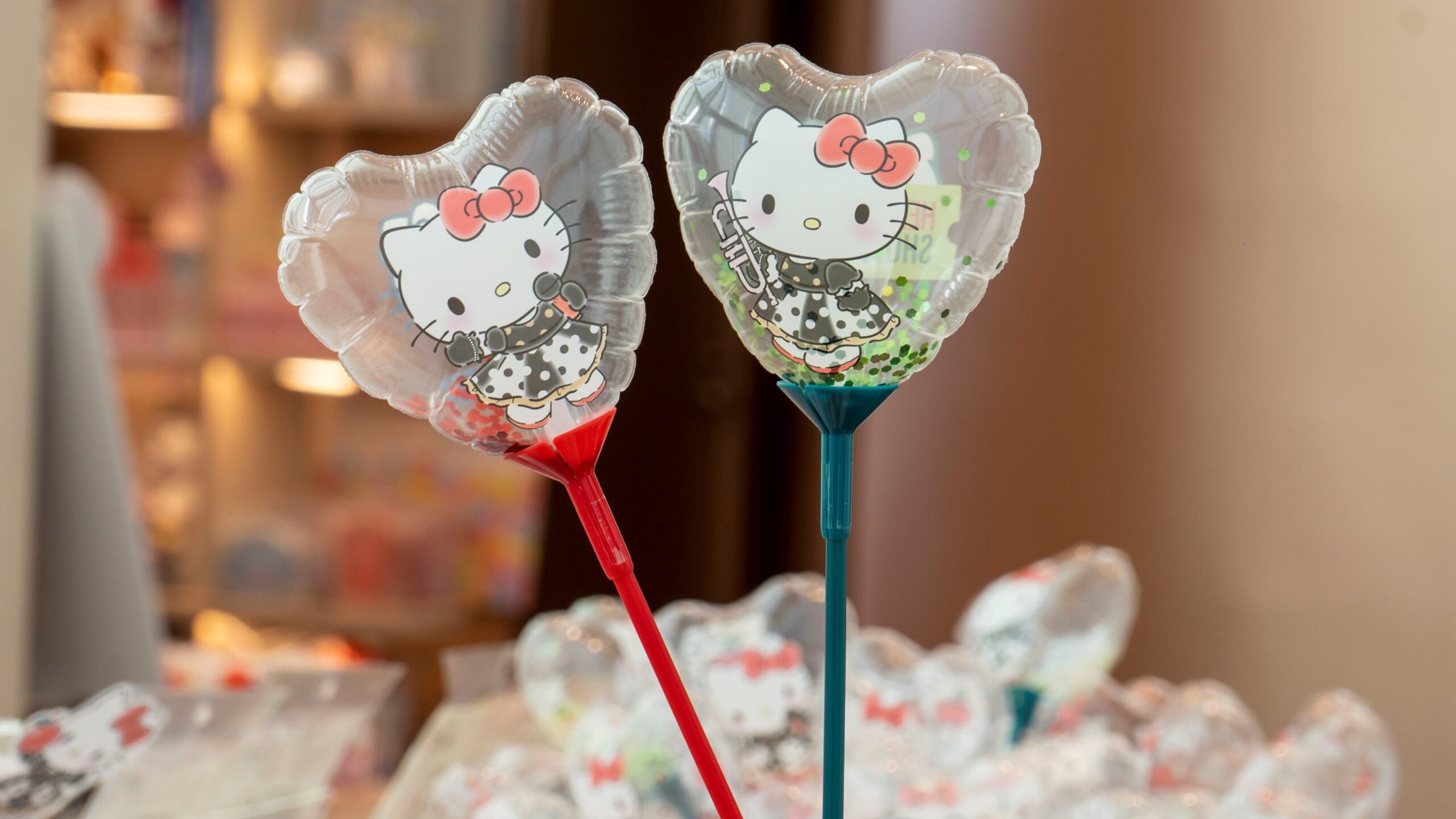 一緒にハローキティのショータイムを盛り上げよう！！】🎈バルーン