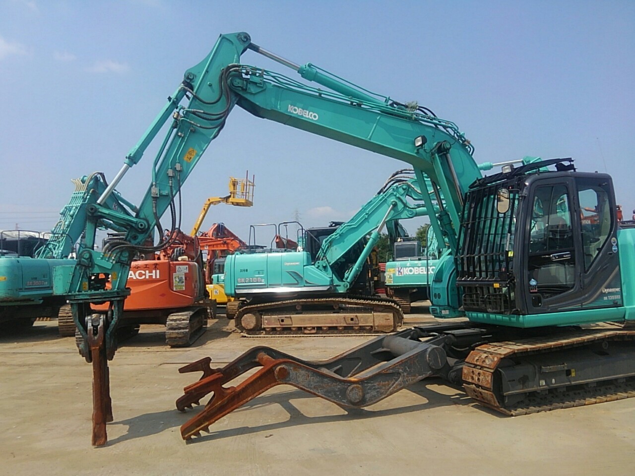 ID4528】SK135SRD-3 自動車解体機 | 特選解体重機 | 株式会社アタッチ