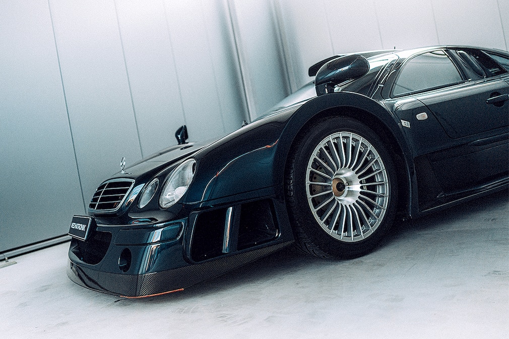 これが現代で最も高価なメルセデス「メルセデス CLK GTR ストリート