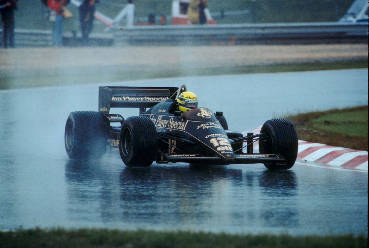 ロータスがアイルトン・セナのF1初勝利から40年を記念し「97T」で