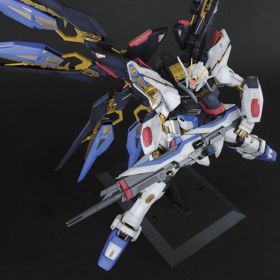 PG 1/60 ストライクフリーダムガンダム│株式会社BANDAI SPIRITS