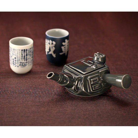 ガールズ＆パンツァー茶器揃 【IV号戦車砲塔急須セット】 | フィギュア