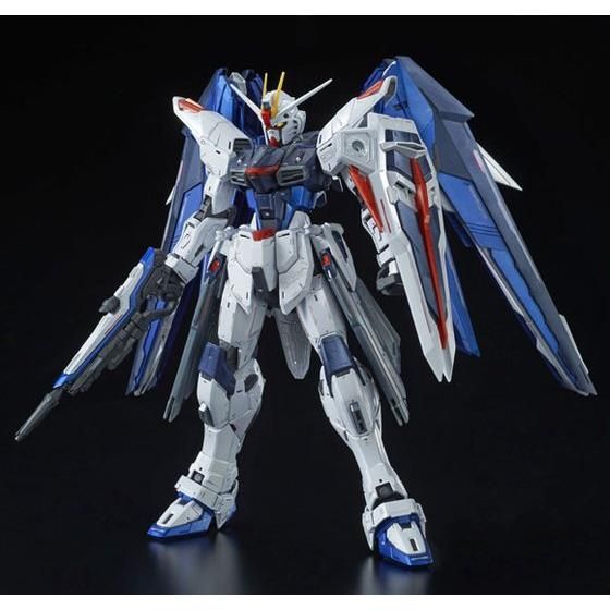 MG 1/100 フリーダムガンダム Ver．2．0 フルバーストモード