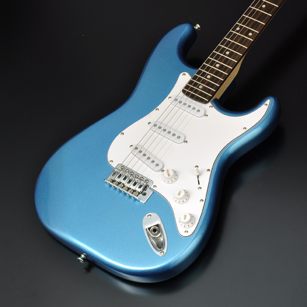 BST-1R/3TS (Bacchus / バッカス) エレキギター ストラトタイプ