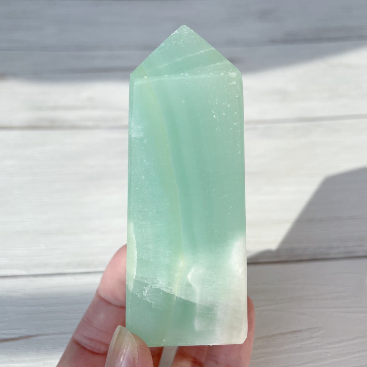 絶大な癒しのイメージ♡ スピリチュアルなグリーンの鉱石「ピスタチオ