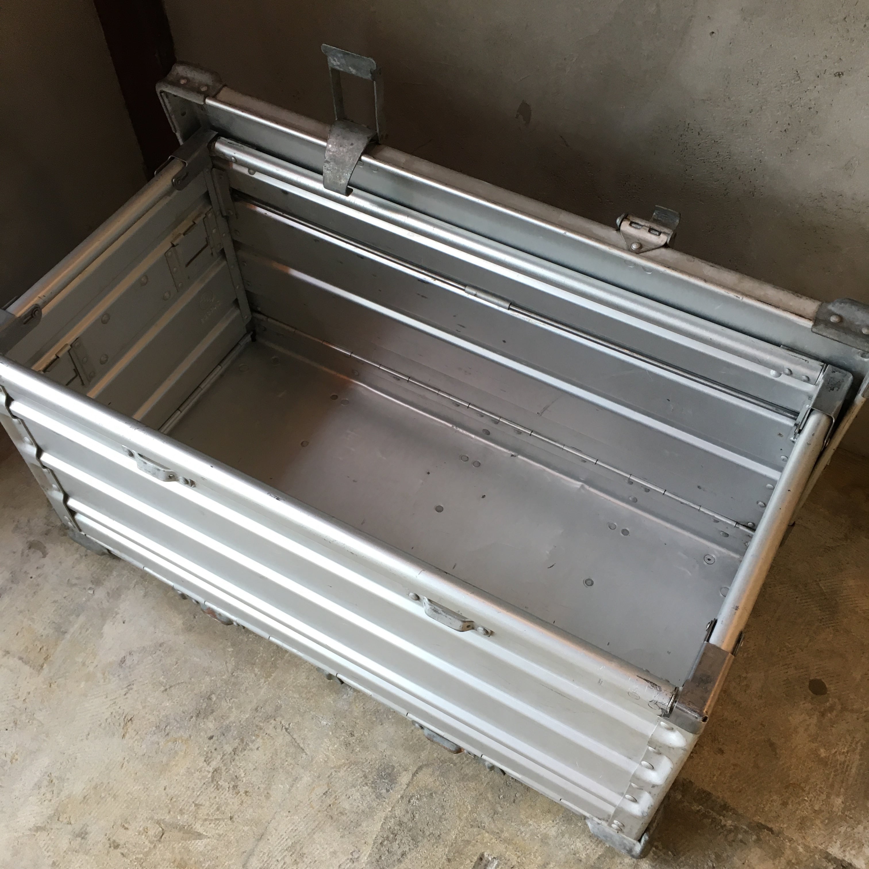 ZARGES : VINTAGE FOLDING BOX | W E L C O