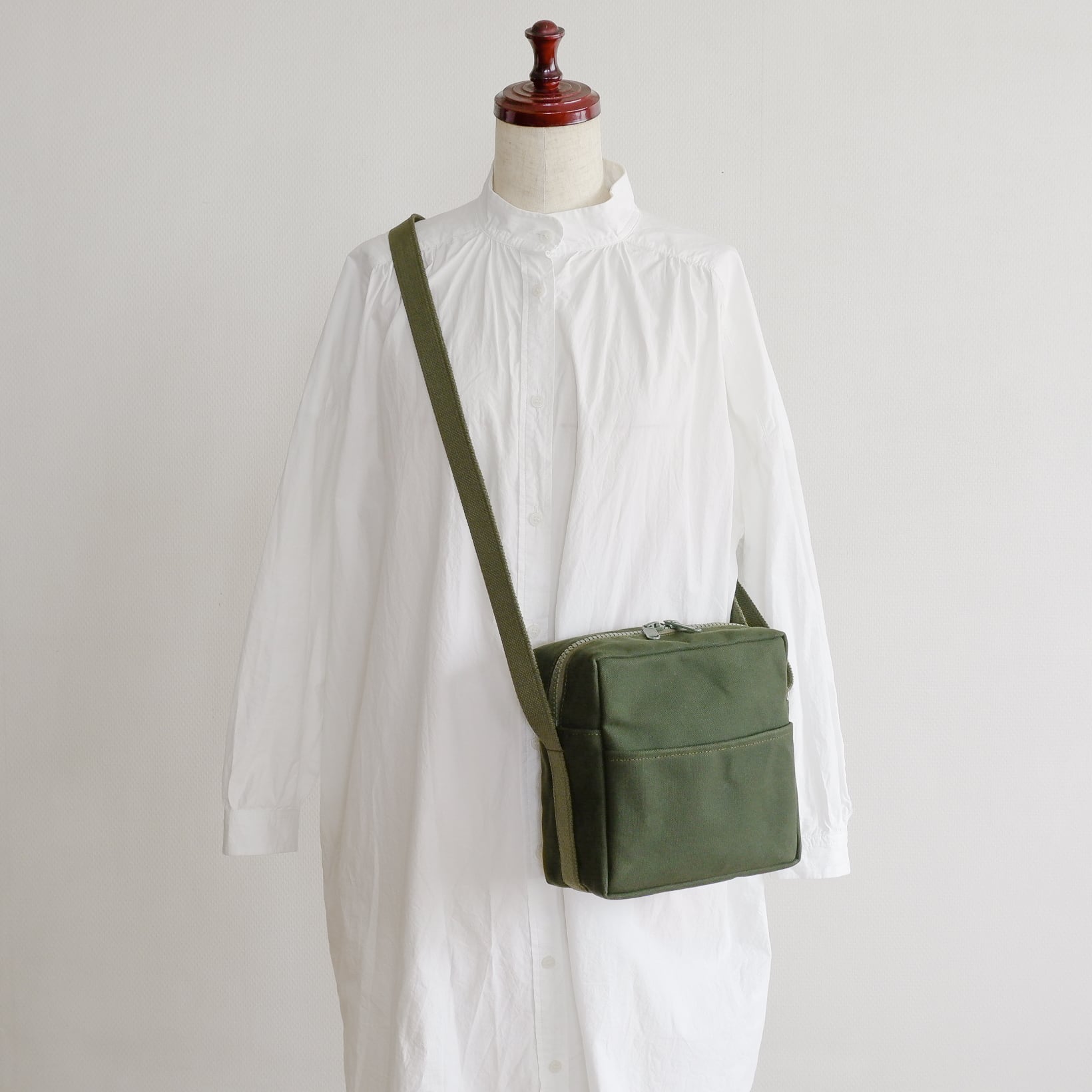 オリーブドラブの帆布バッグ | aoya bags | シンプルで少し変わった