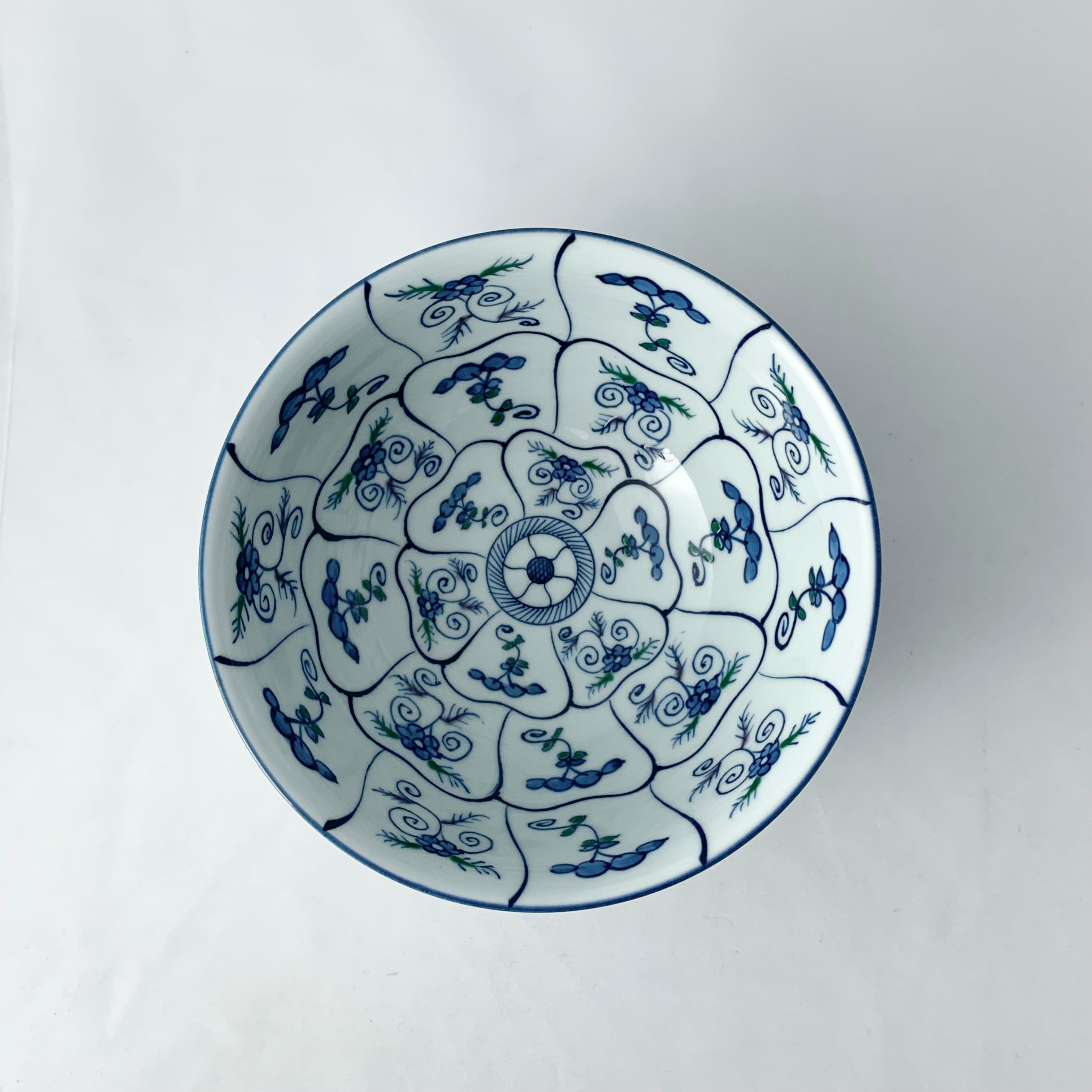 源右衛門窯作 染錦なずな紋 麺鉢 | 有田焼の有光堂 | 源右衛門窯特約店
