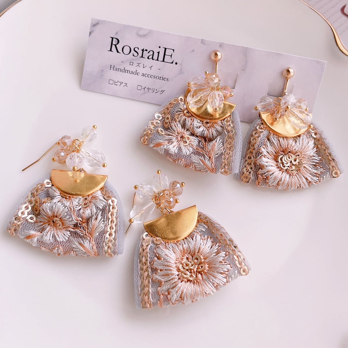 suzuran】インド刺繍リボン×クリアビーズ ピアス/イヤリング | RosraiE.