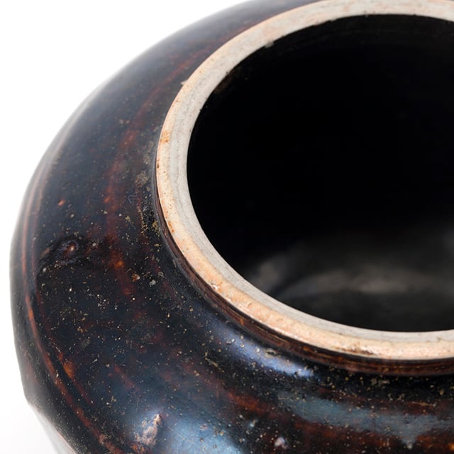 李朝飴釉面取壺 Amber Glazed Faceted Jar, Li Dynasty 18th-19th