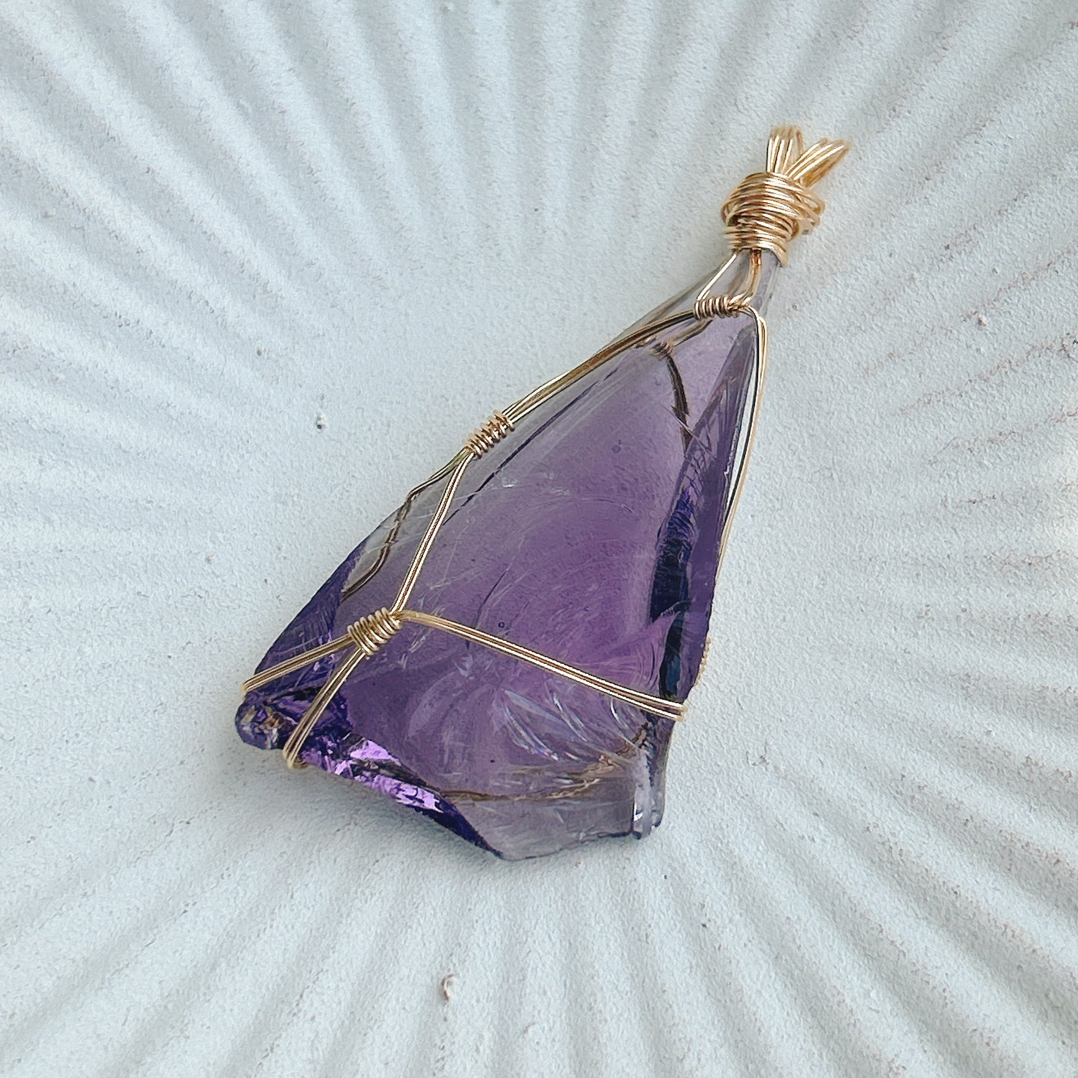 シエラネバダ産アンダラクリスタル☆宝石質~Gem Violet Sovereign