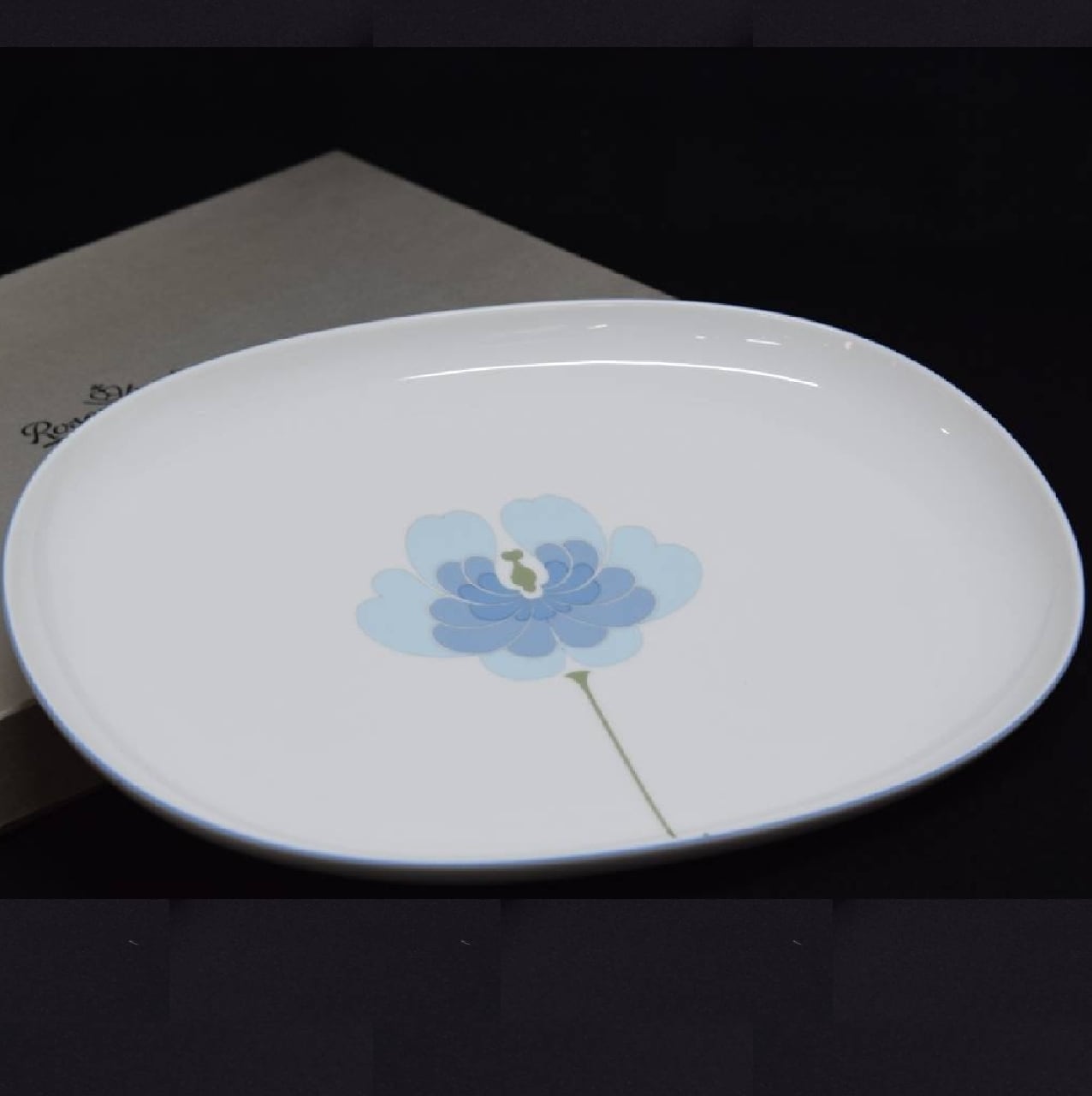 ローゼンタール スタジオライン Century オーバルプレート「青い蓮の花