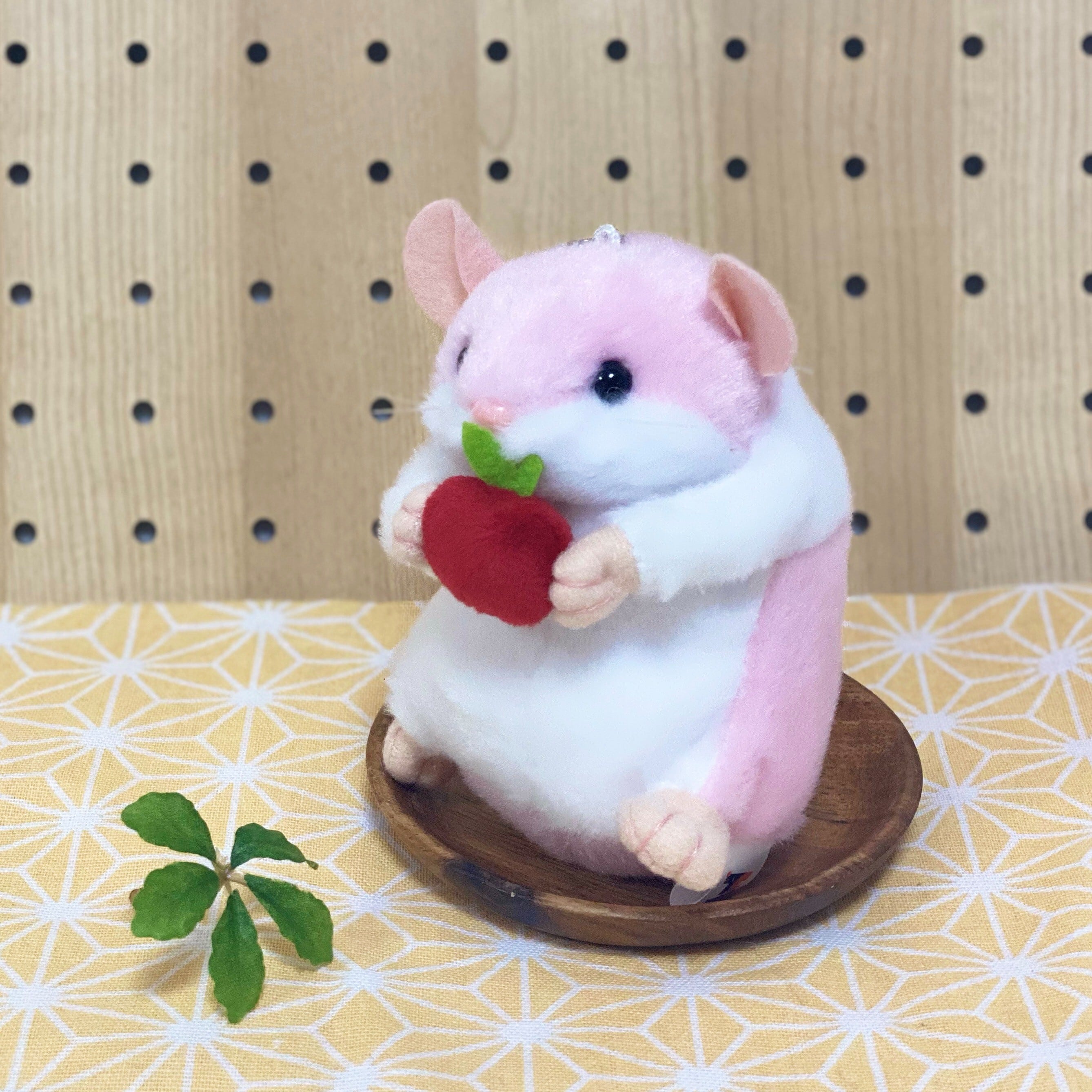 ご当地ハムスター 青森りんご（ピンク） | TORCH-Online Shop-
