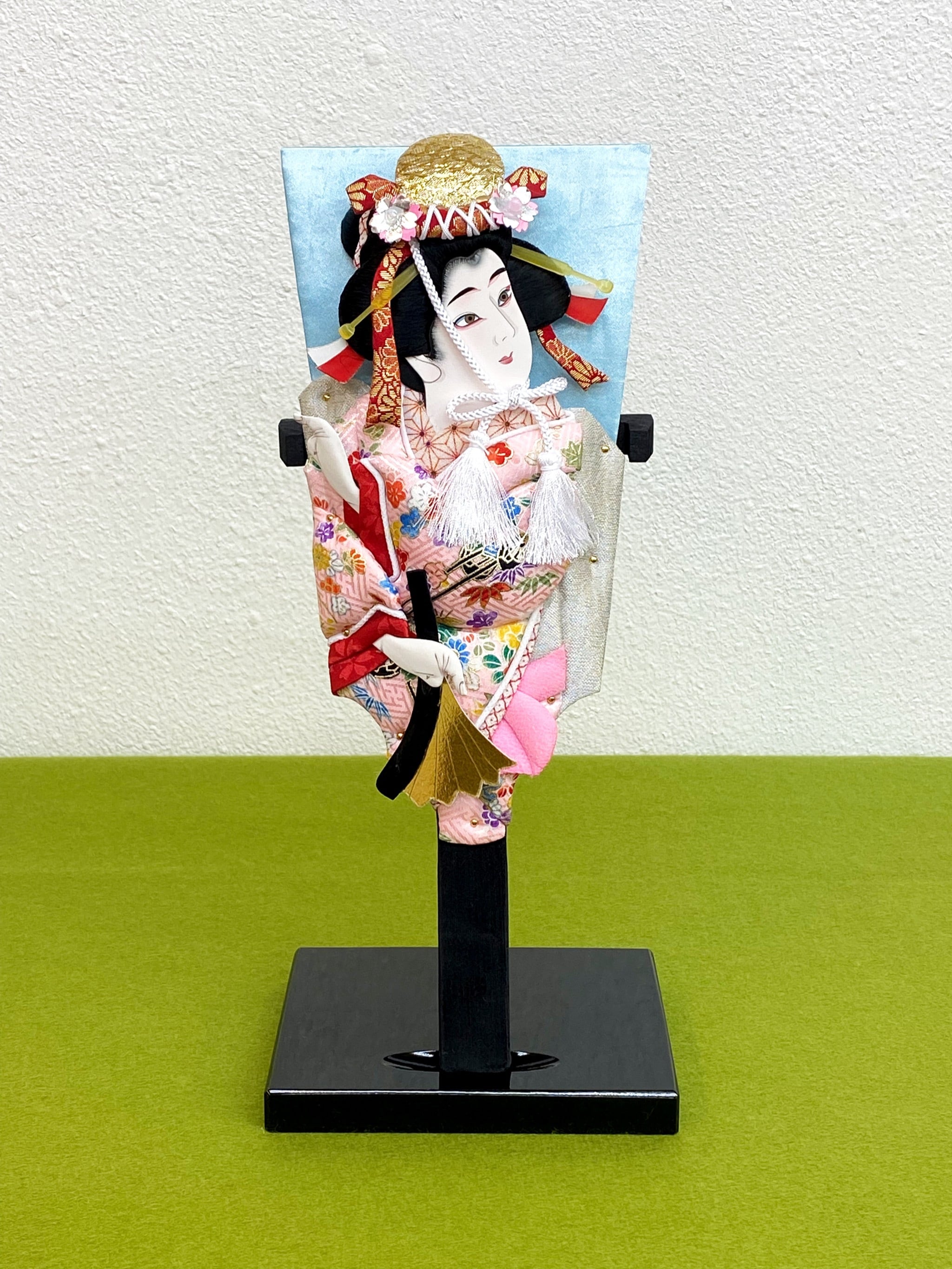 10号 江戸押し絵羽子板 道成寺 ピンク 羽子板立て台付き | 山本人形本店