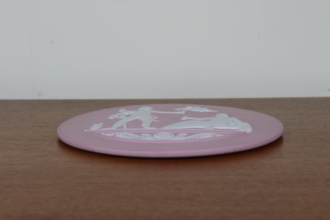 ウェッジウッド ジャスパー イヤープレート ピンク 2008年 WEDGWOOD