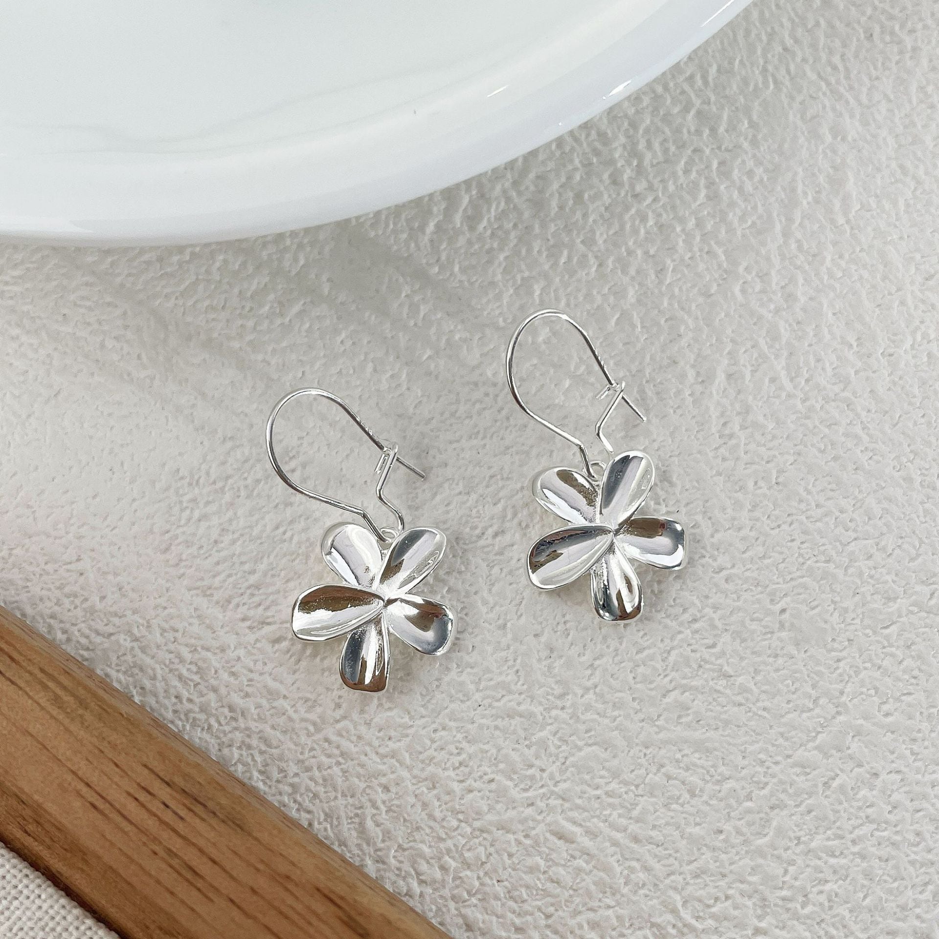 花モチーフ | H₂O シルバーアクセサリーのセレクトショップ