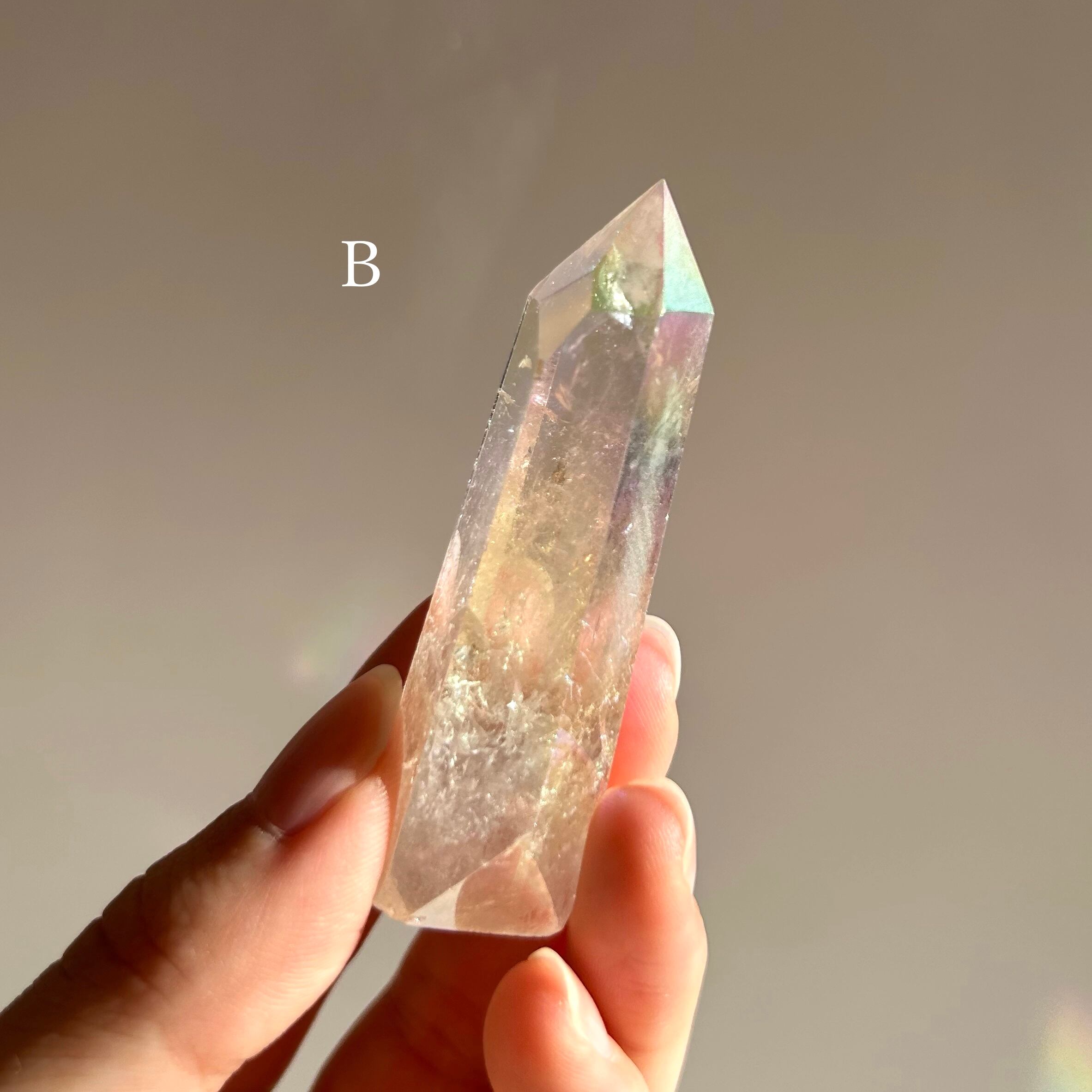 レインボーオーラクォーツ ポイント 天然石 虹入り | BLUE MOON STONE