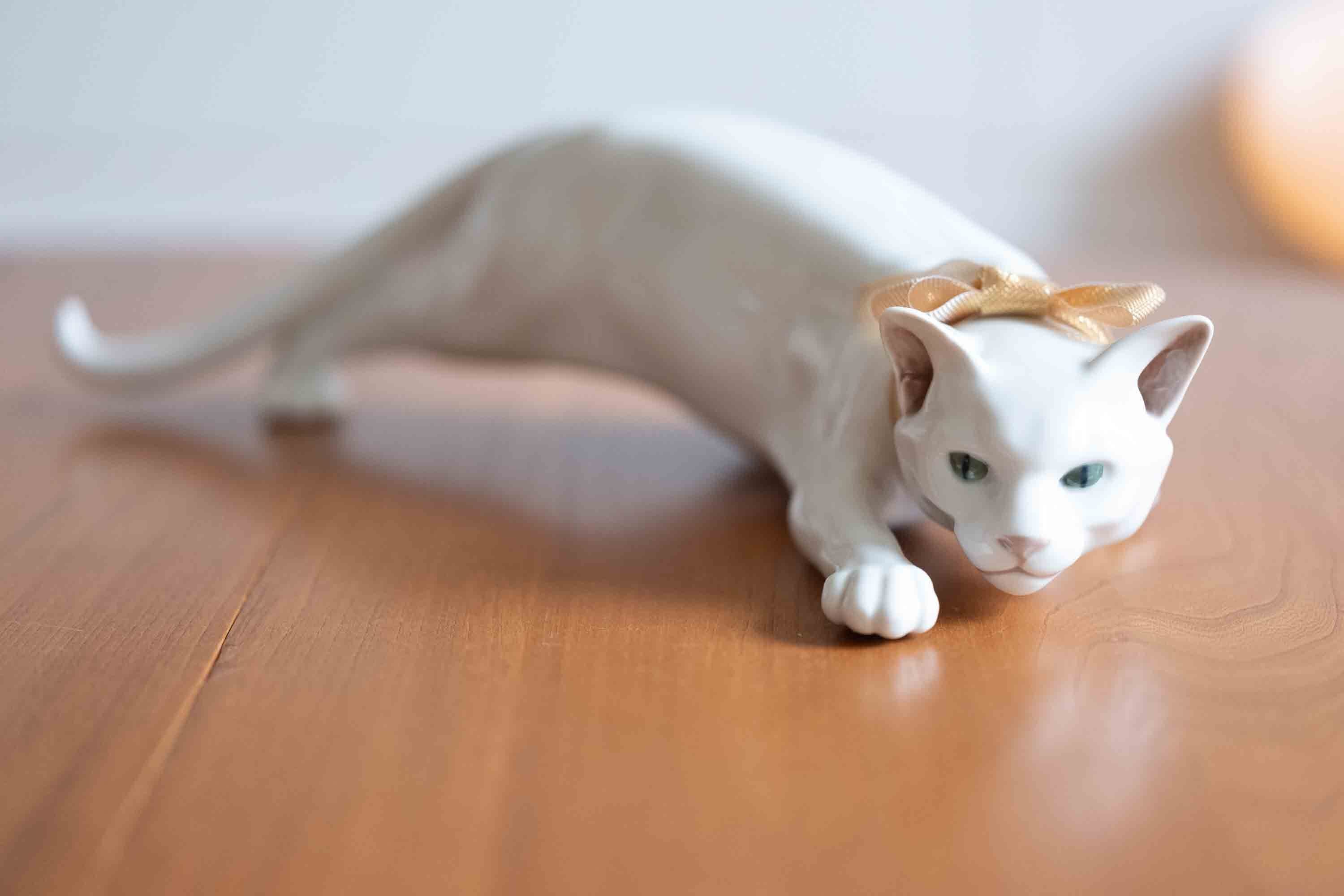 ロイヤルコペンハーゲン C.F.Liisberbの傑作 猫フィギュリン 忍び寄る