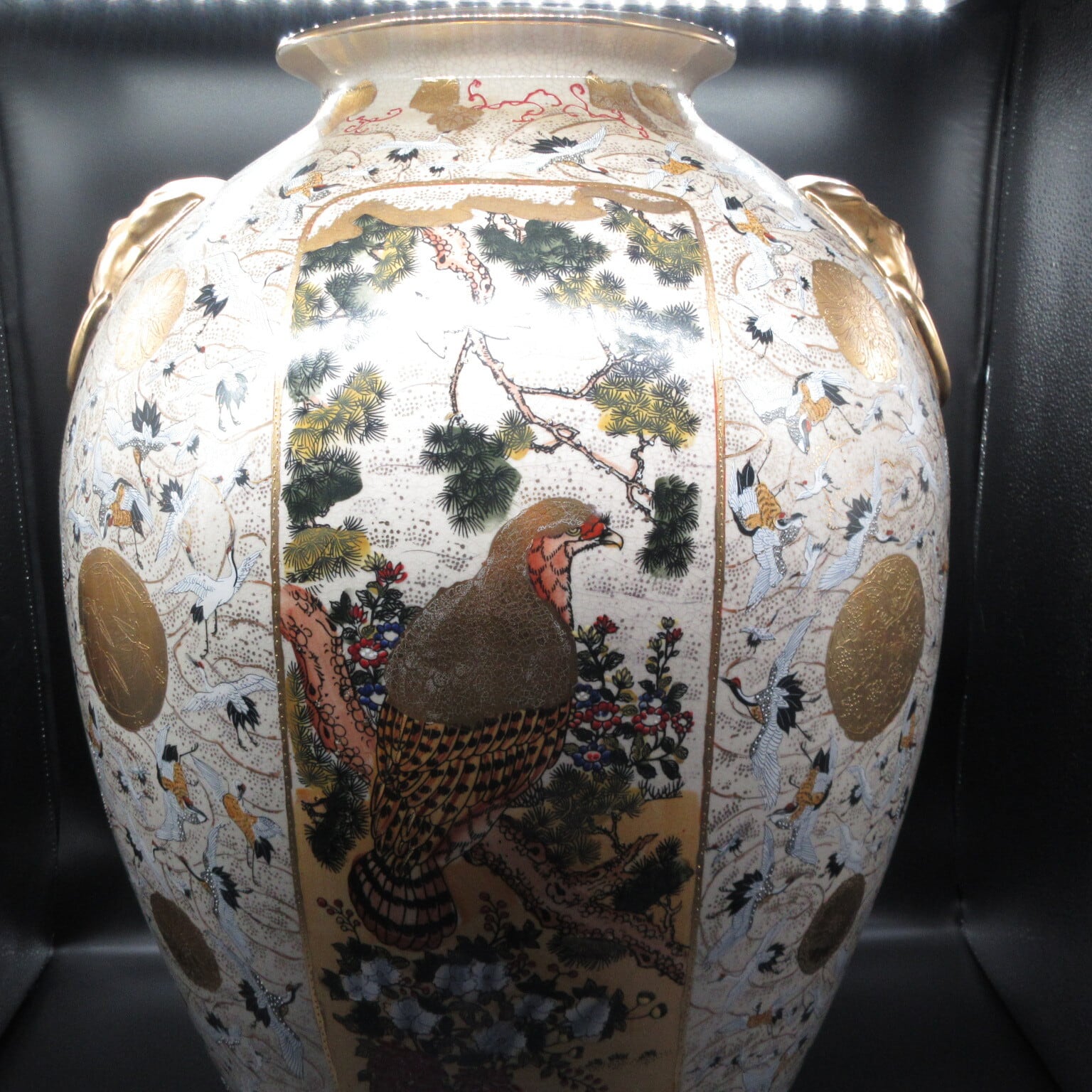薩摩焼 栄盛窯 瀧山作 金襴手群鶴文花鳥図 大花瓶 | ギャラリー寿