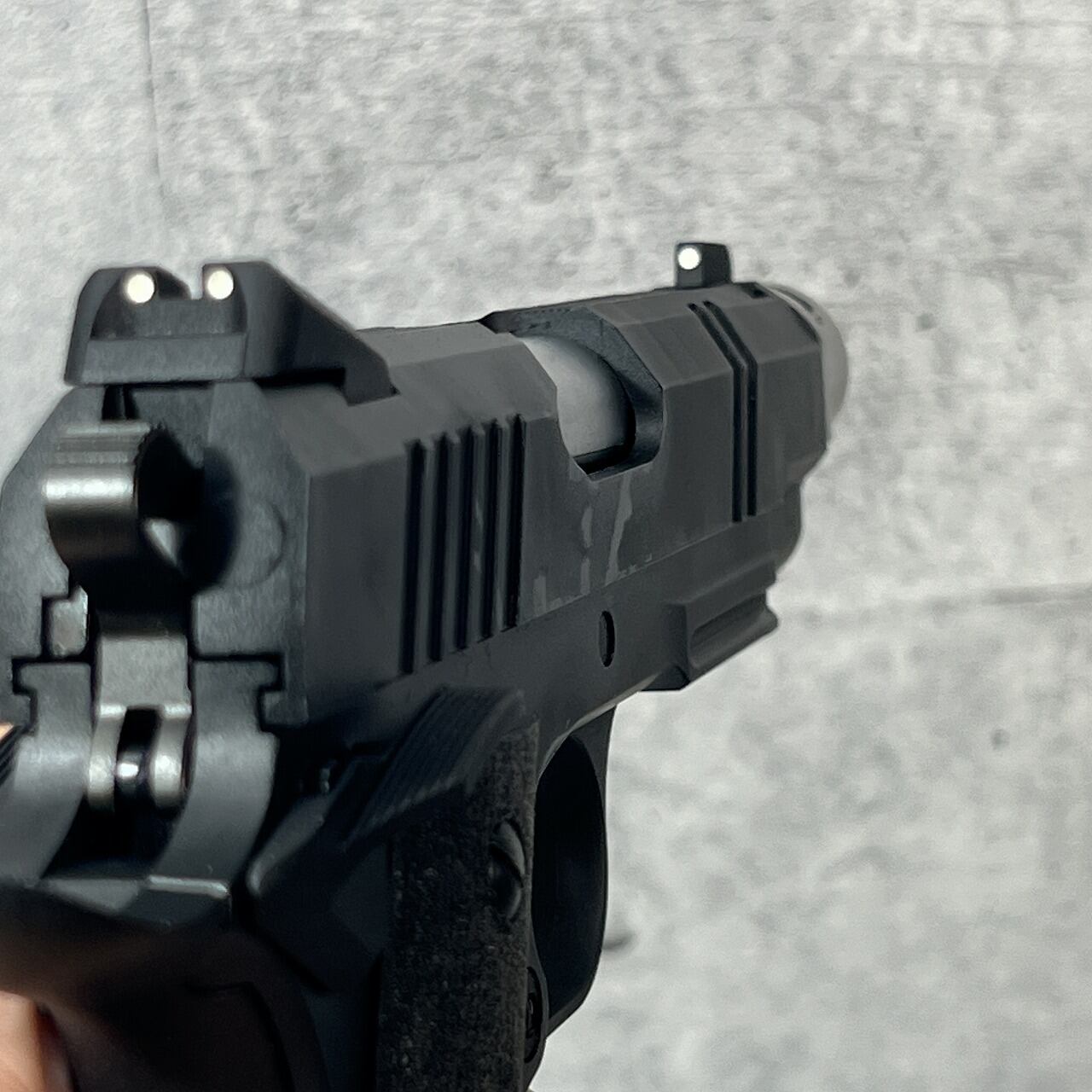 Carbon8 HELLCAT 4.3 ブラックモデルガン+ トレーサー Carbon8