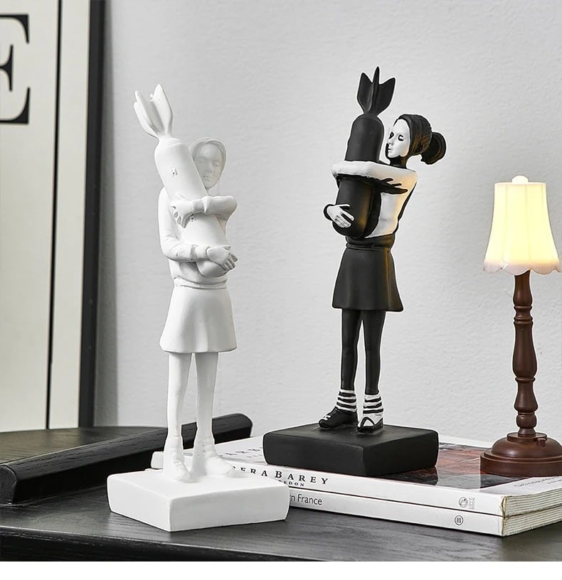 バンクシー Banksy 黒 ブラック 白 ホワイト 少女と爆弾 爆弾愛 Bomb