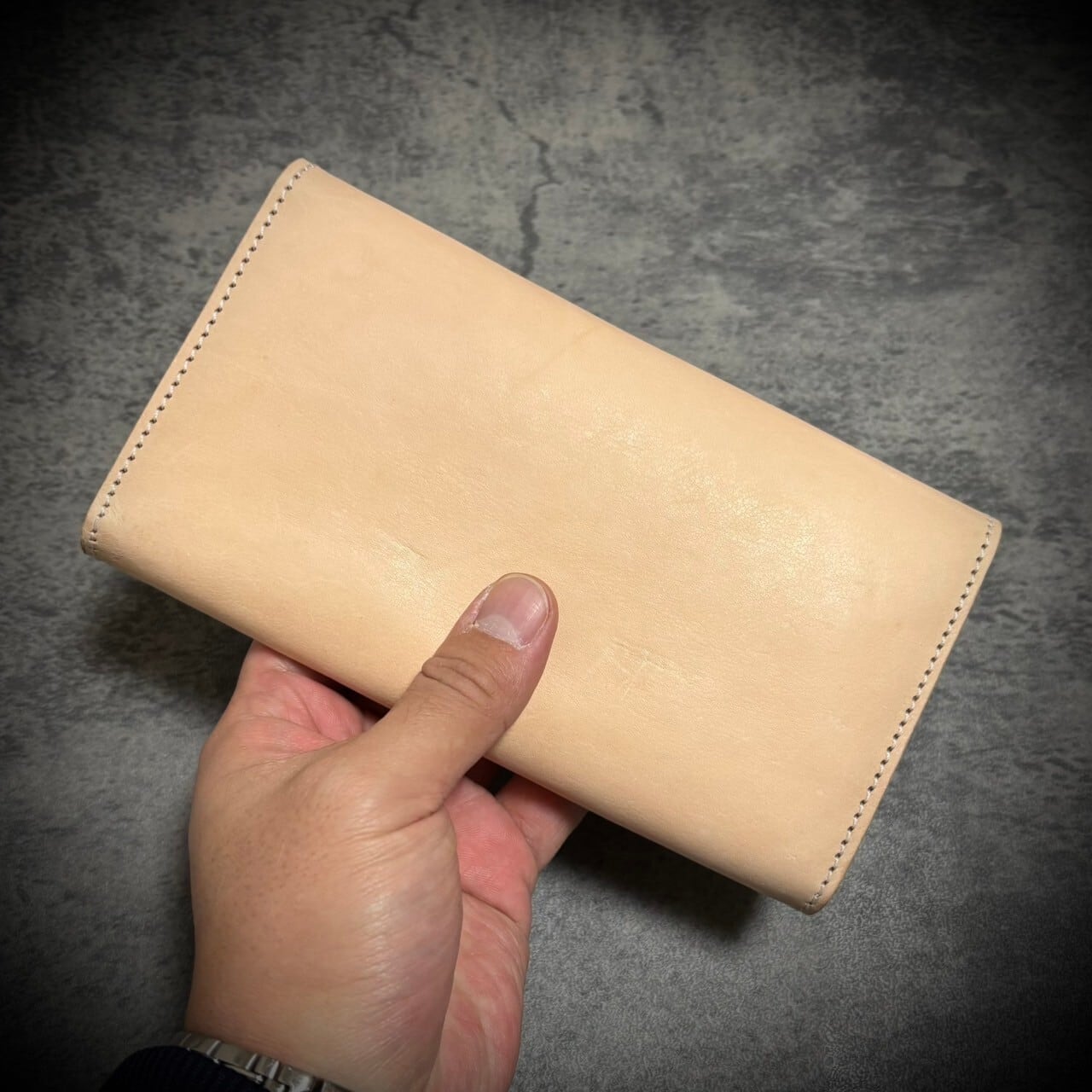 経年変化を楽しむ フラップ式 長財布 総手縫い 財布 フルレザー 大容量