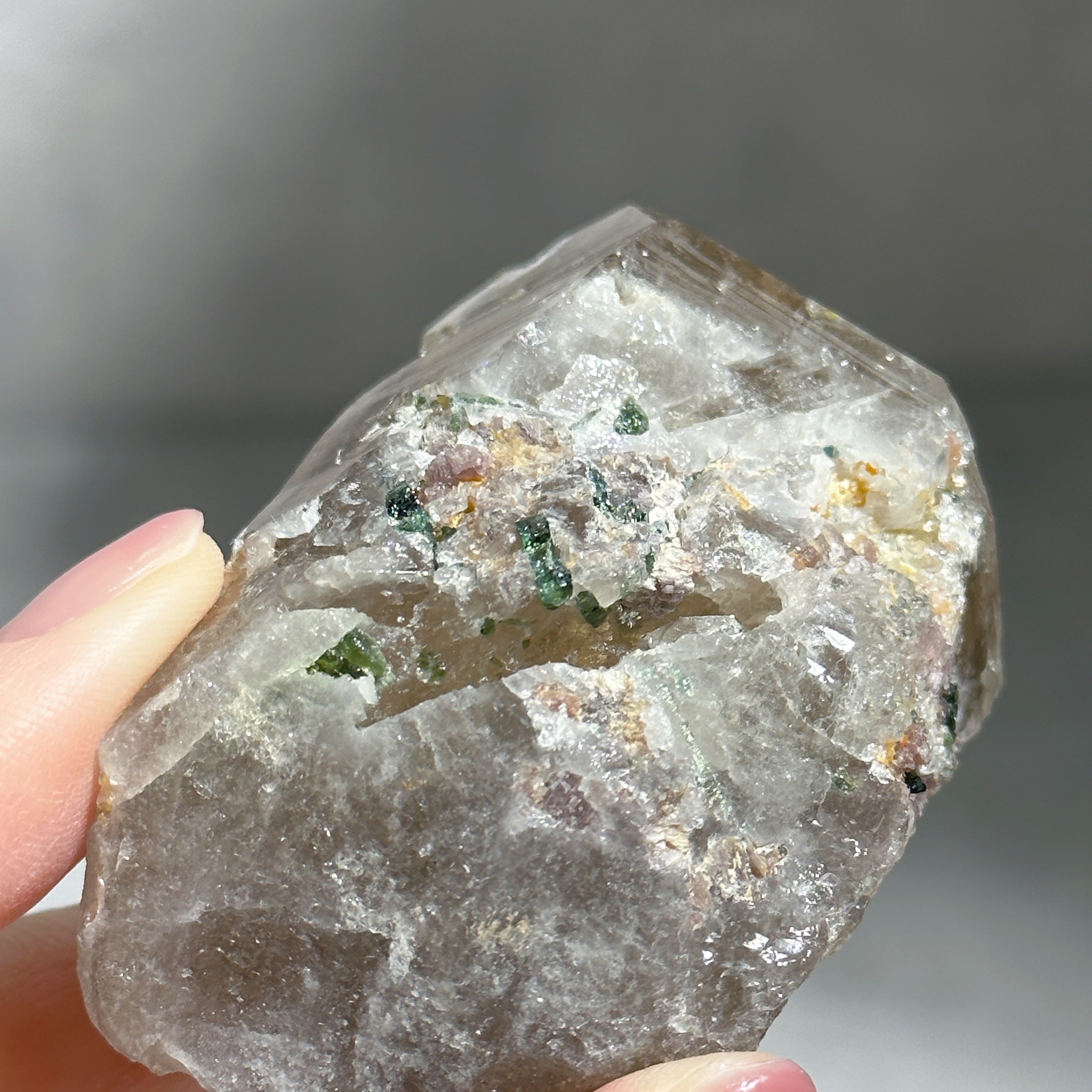 トルマリン入り◎シトリン（黄水晶） 原石03◇ Citrine ◇ 天然石
