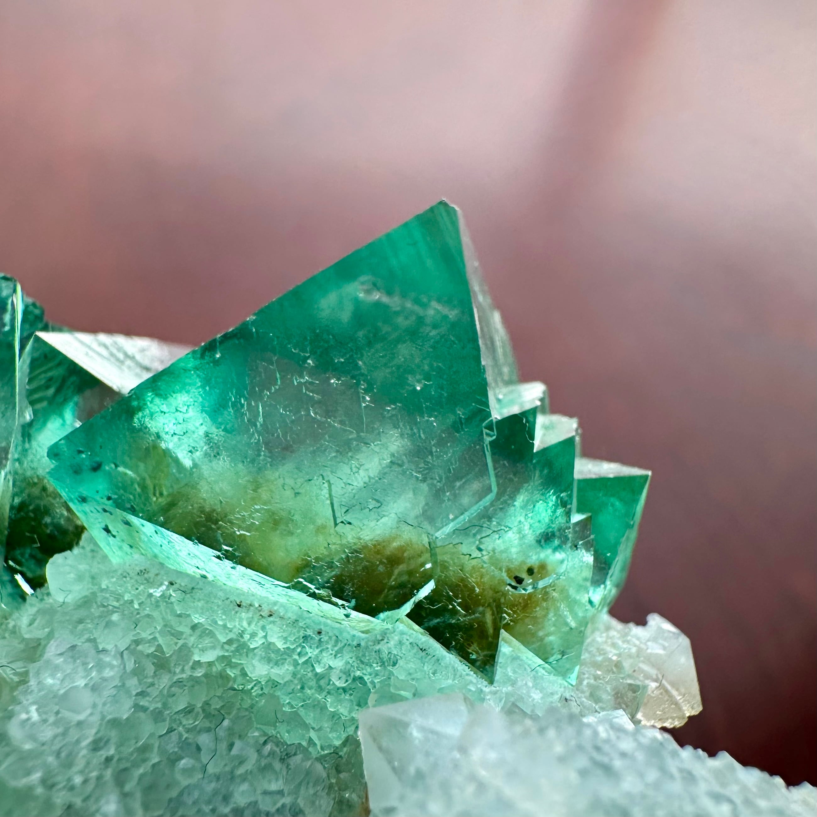 フローライト / クォーツ【Quartz on Fluorite】南アフリカ産
