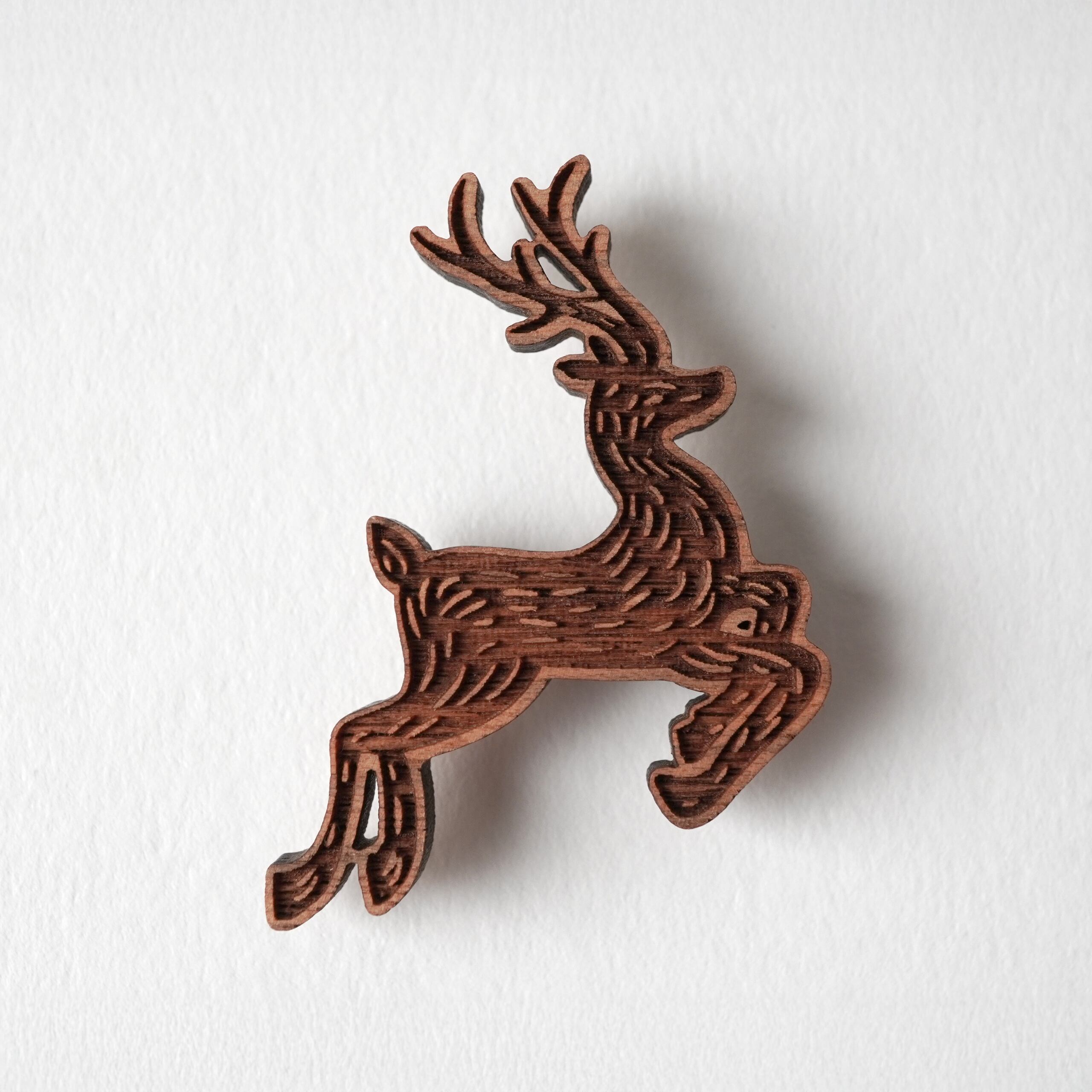 flying reindeer（空駆けるトナカイ）｜宙を駆けるトナカイの木の
