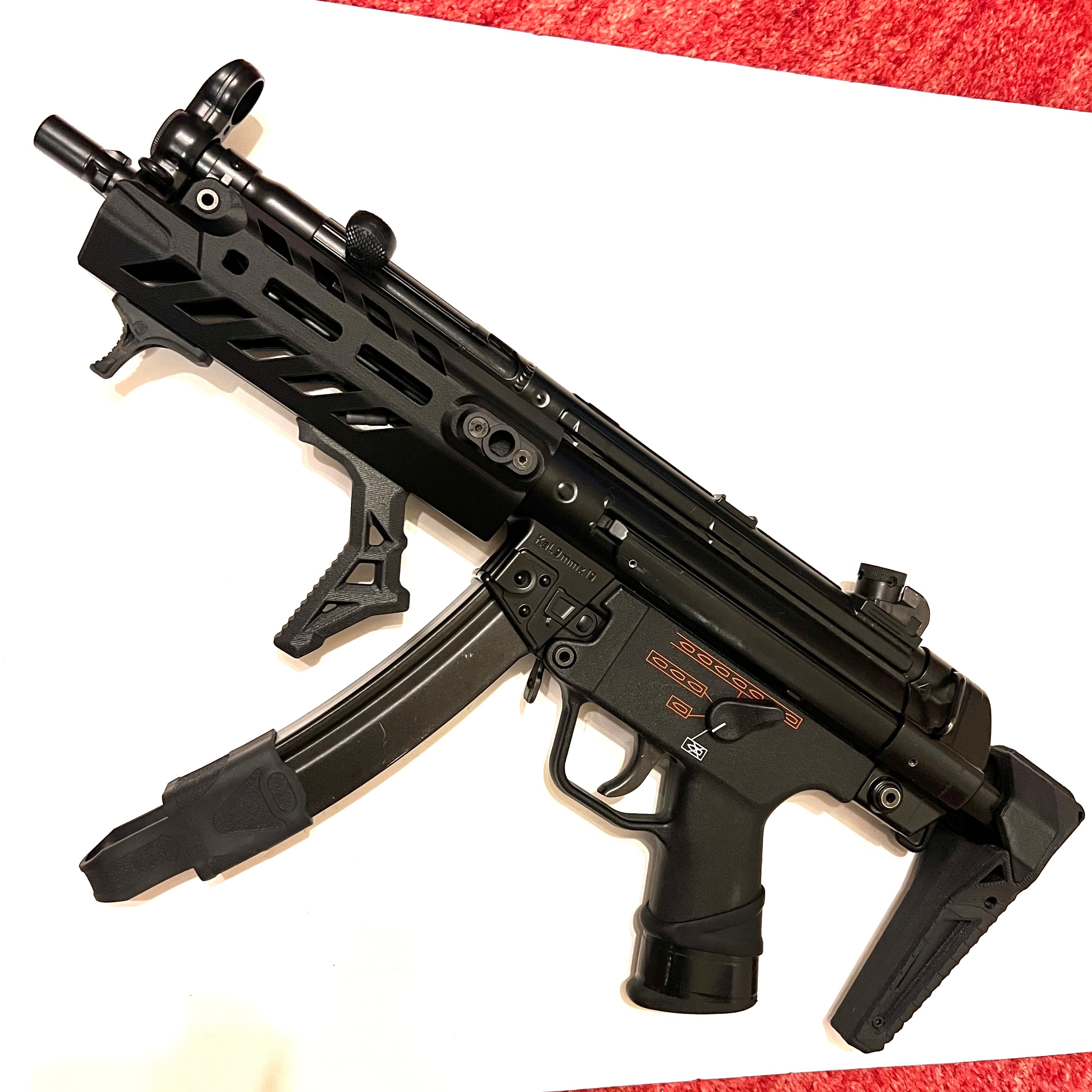 次世代MP5 A4/A5 SIGスタイル MLOKハンドガード | A.T.R.D 【サバゲー