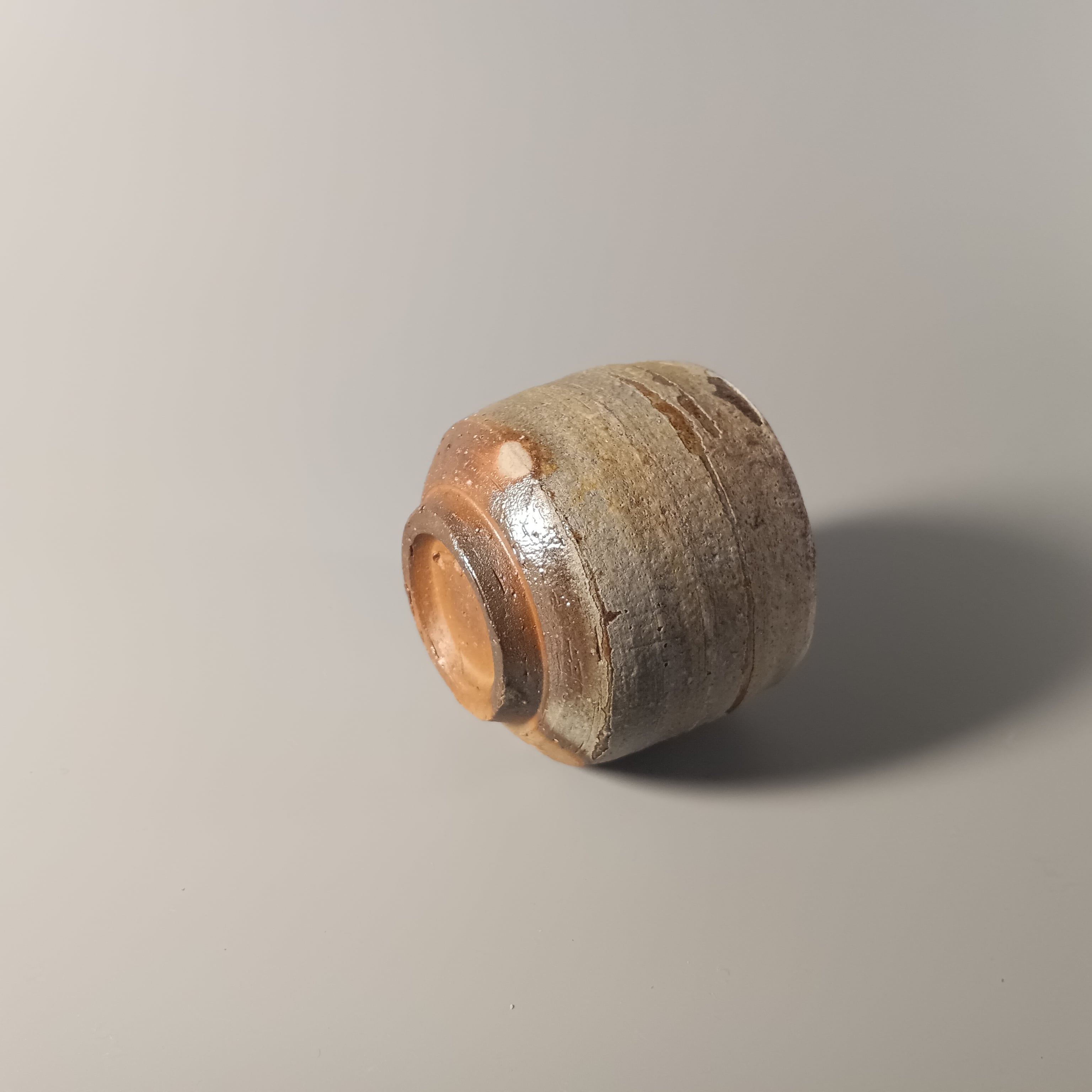 備前カセ胡麻酒呑 Bizen sake cup | 備前焼 金重潤平