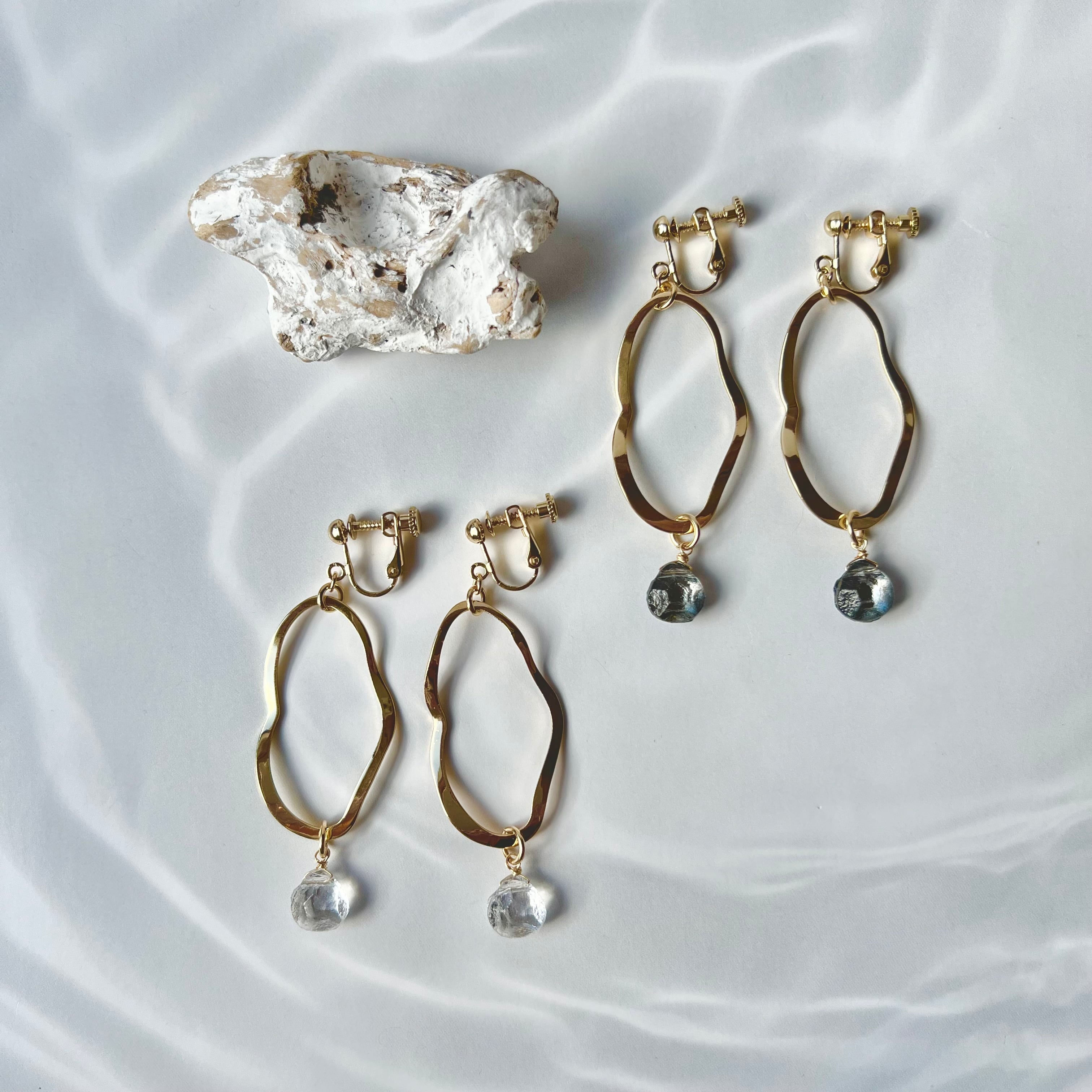 ドラマ着用//チェコガラス×オーバルフープピアス・イヤリング
