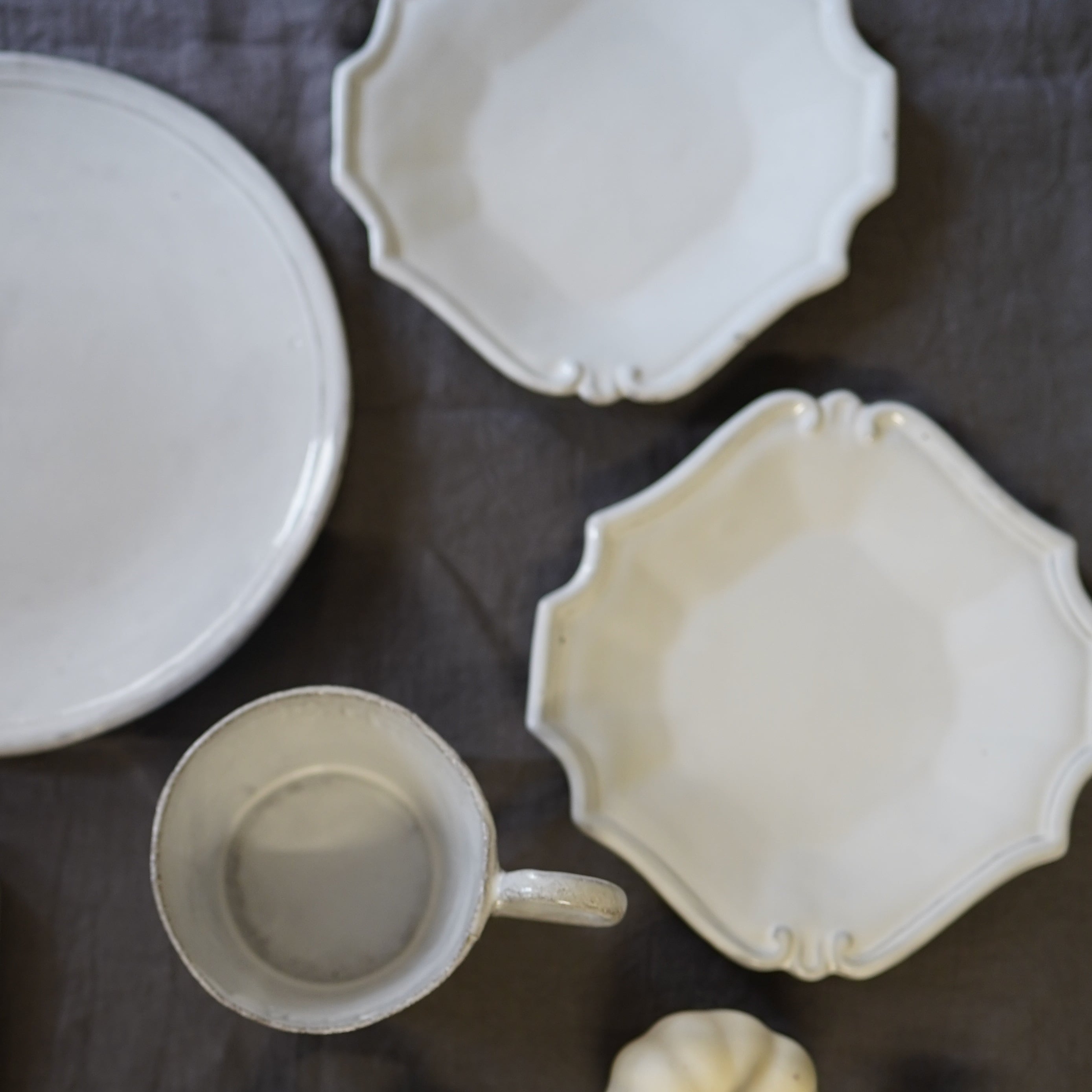 アスティエ・ド・ヴィラット ASTIER de VILLATTE プレート（シンプル