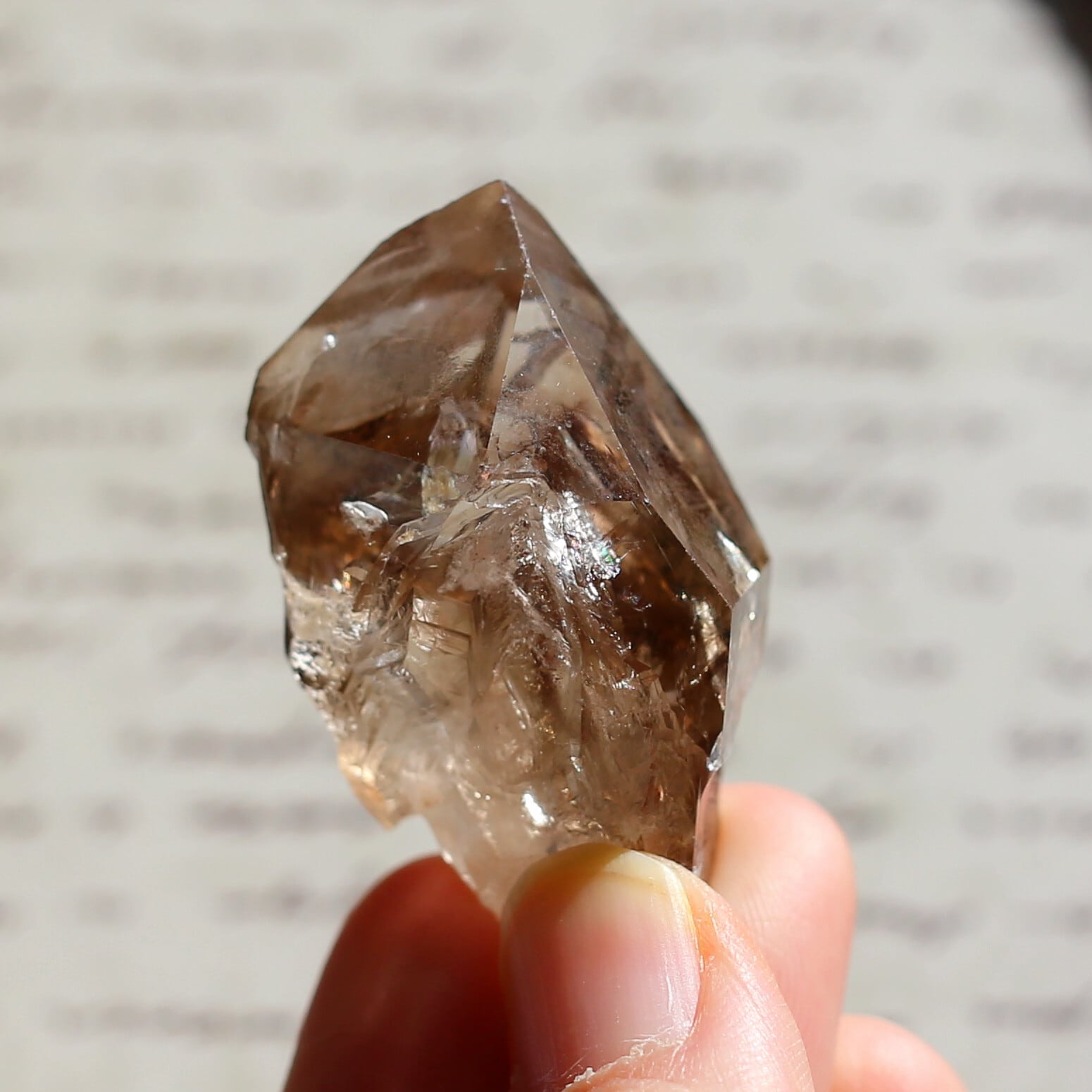 スモーキーエレスチャルクォーツ 高品質 希少 鉱物 天然石 水晶 黒
