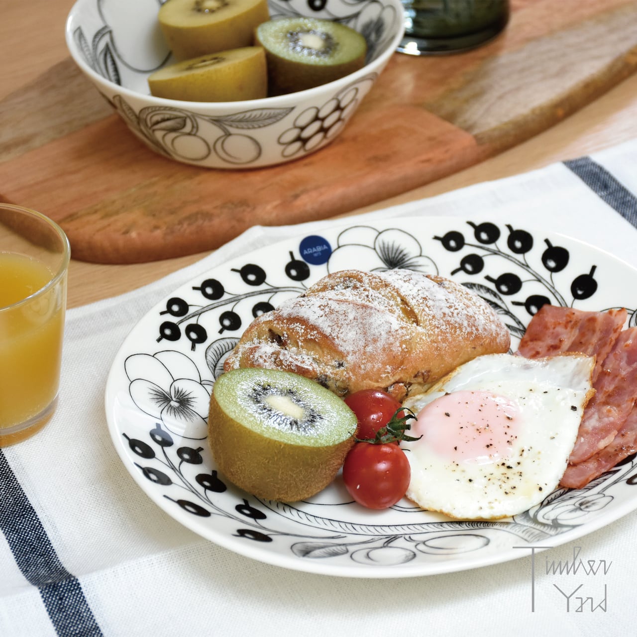 パラティッシ オーバルプレート 25cm ブラック / Paratiisi Plate Oval