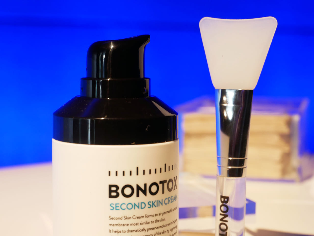 ベッキーさんも生まれ変わる？塗る人工皮膚を使用したパック「BONOTOX