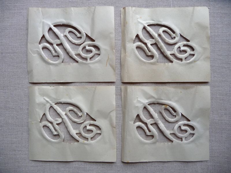 フランス製 イニシャル 刺繍シート No.4 '' R '' (在庫4→1) - une