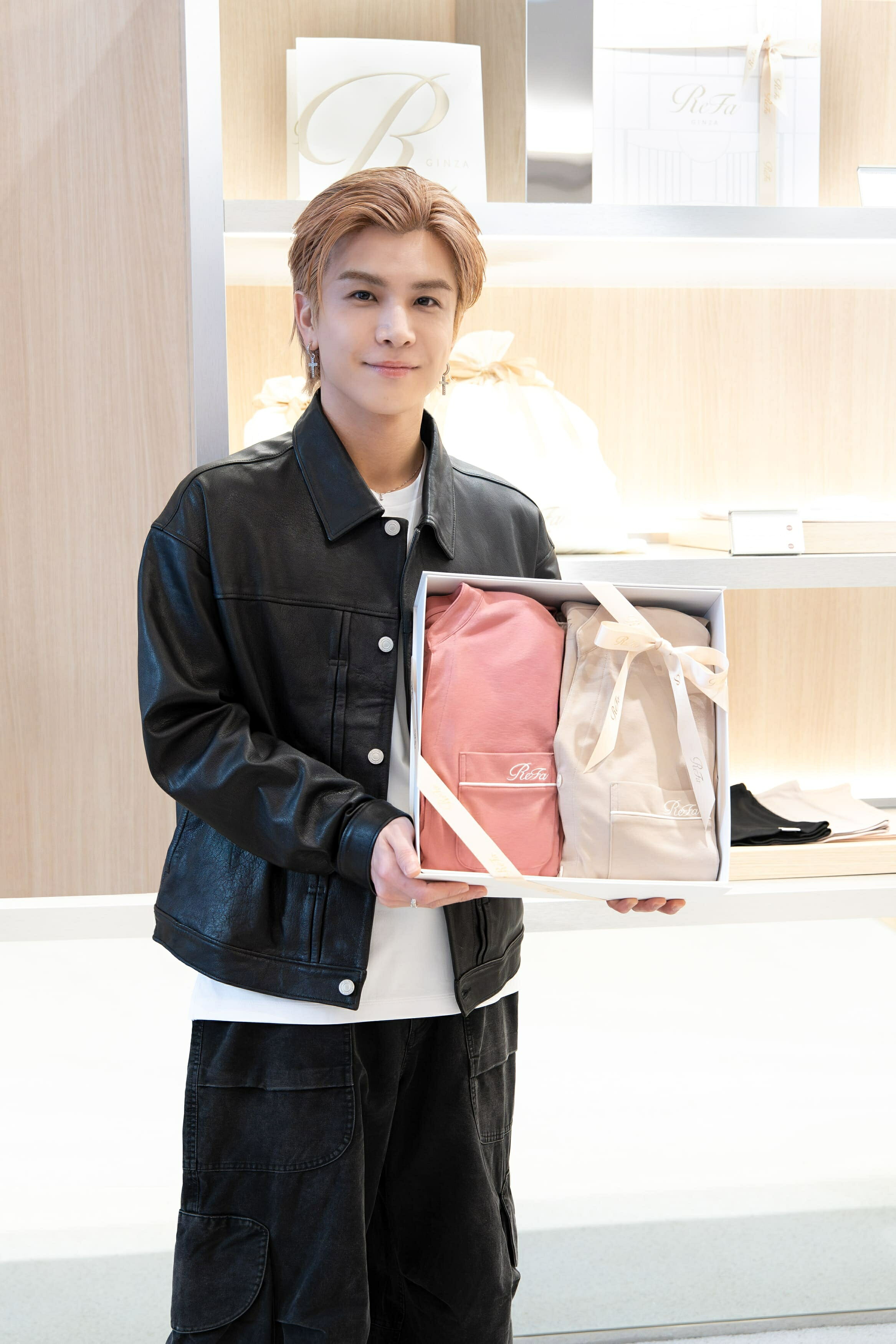 岩田剛典、ReFa GINZAに来店！ 特別インタビューで語る来年の抱負 - 推し楽