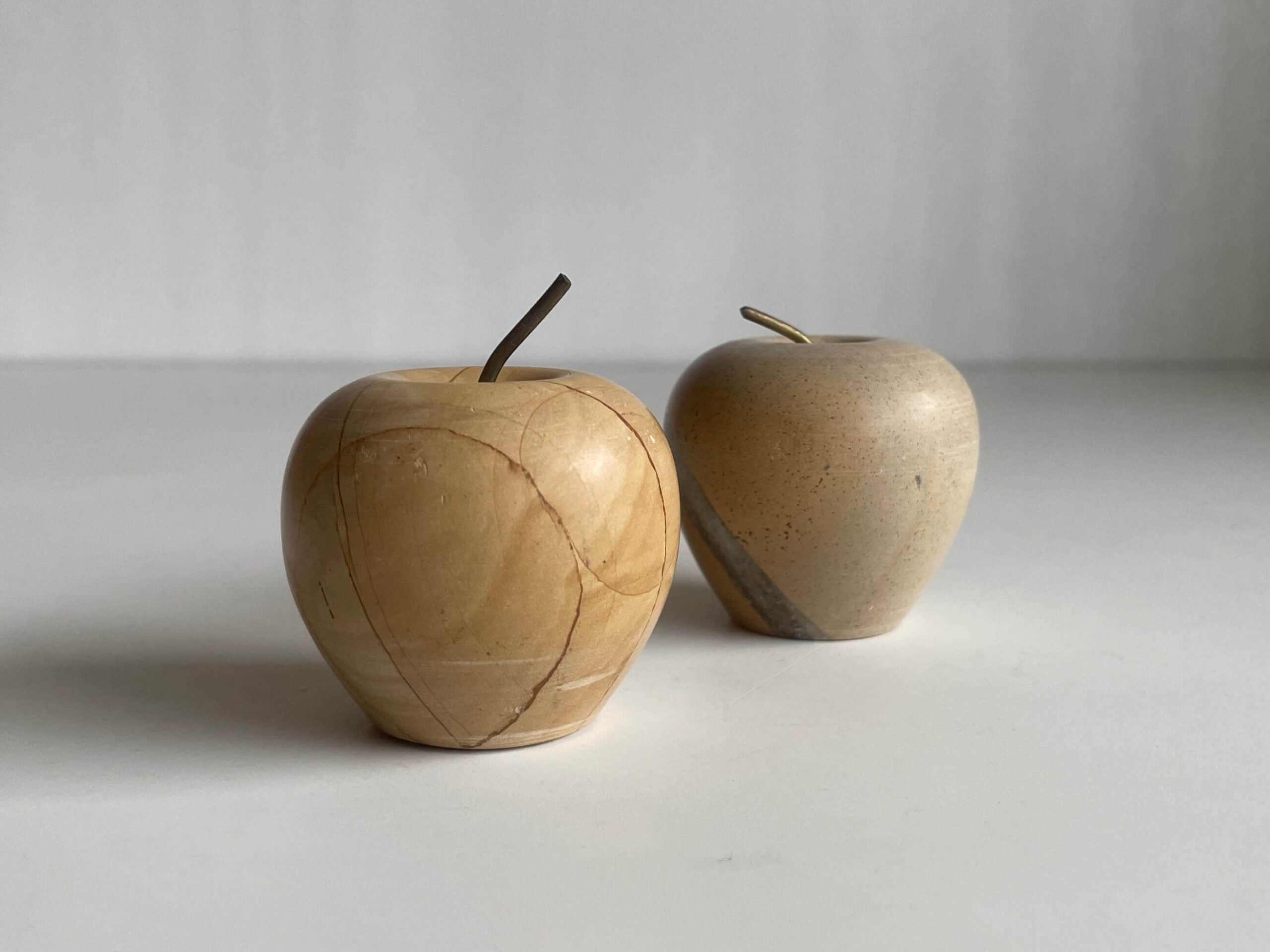 No.10101「石のペーパーウェイト / オブジェ：リンゴ」SOLD | ボルト